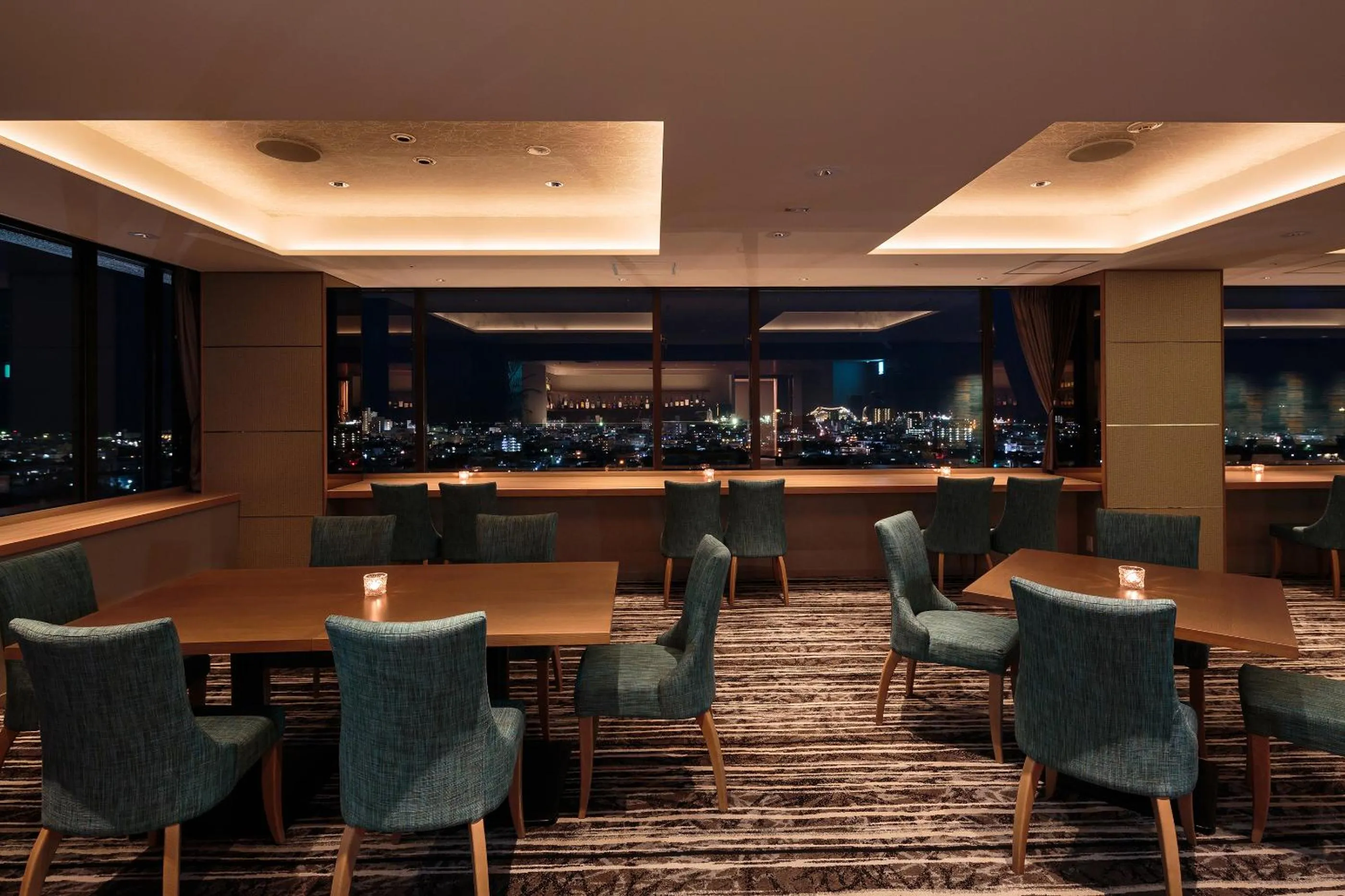 Lounge or bar in Art Hotel Ishigakijima