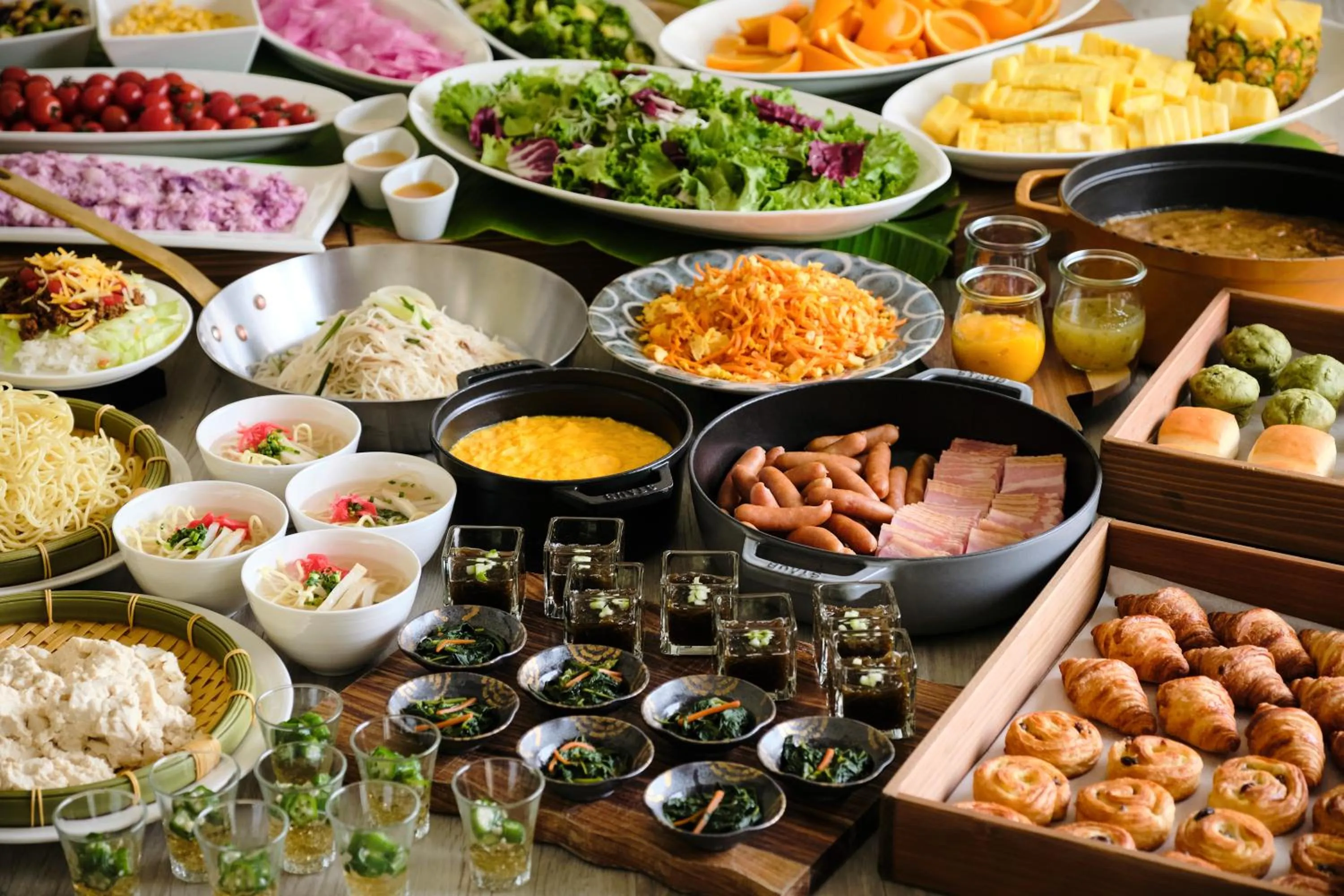 Buffet breakfast in Art Hotel Ishigakijima