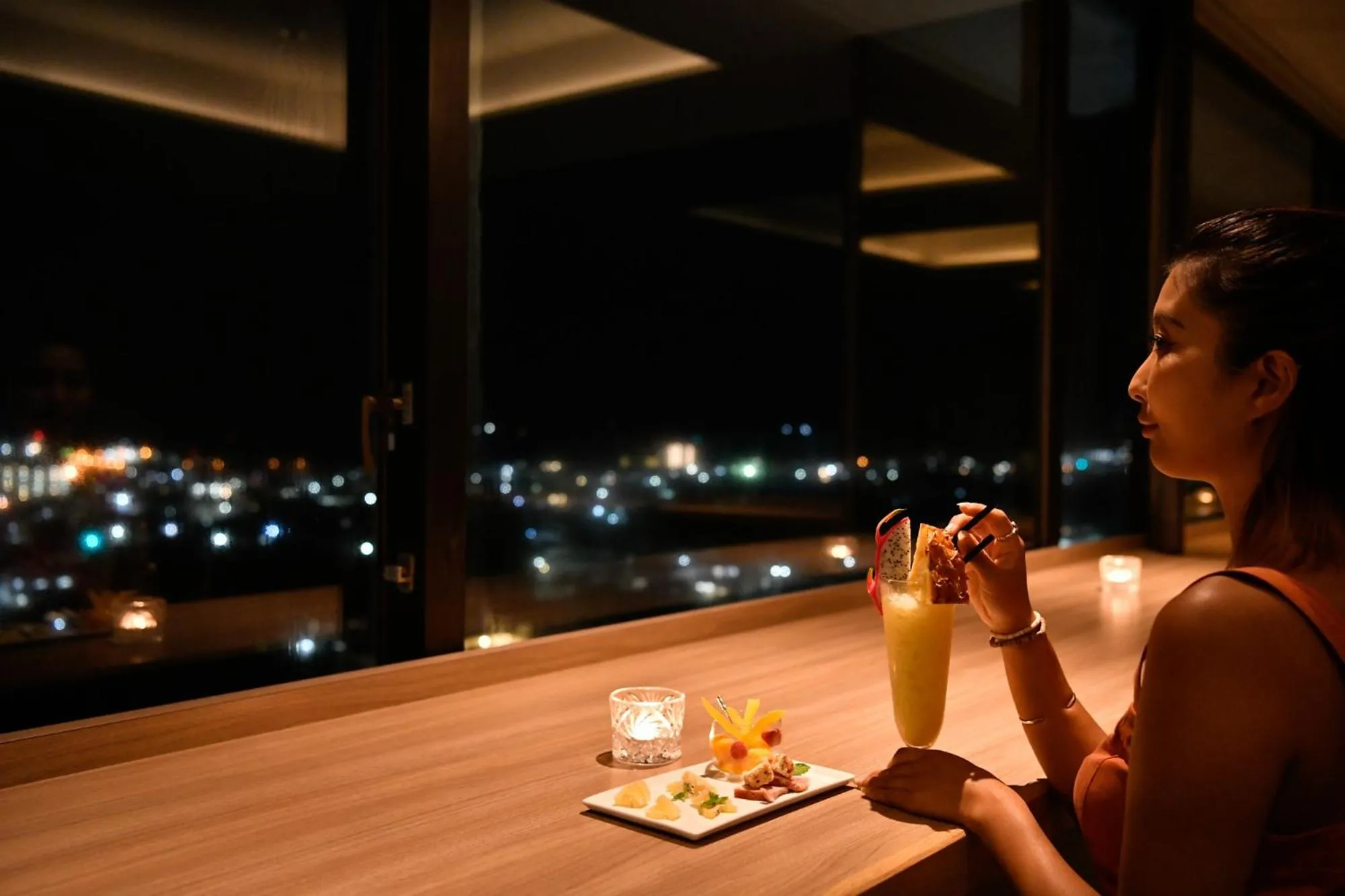 Lounge or bar in Art Hotel Ishigakijima