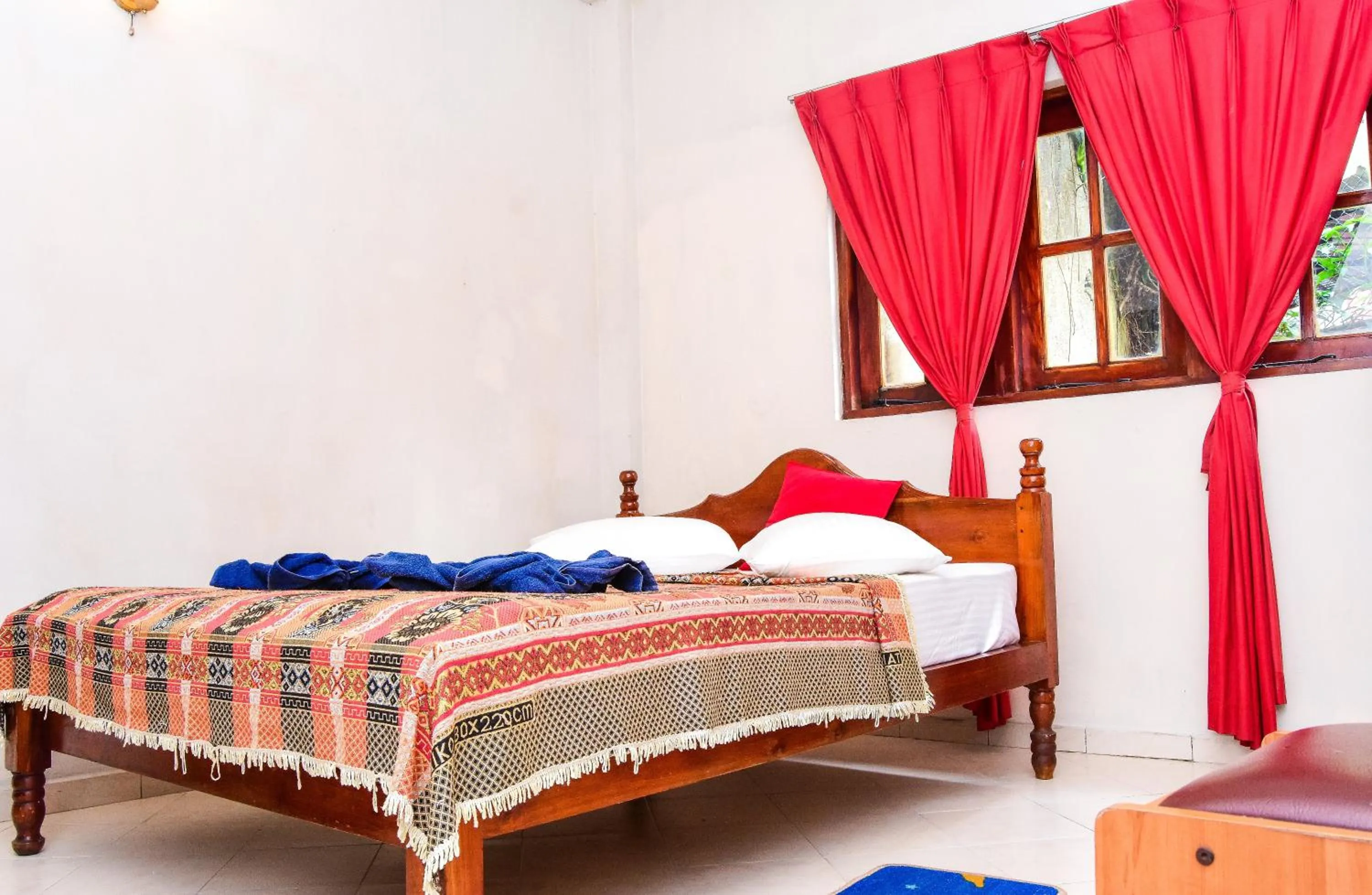 Bed in Kandy View Hotel