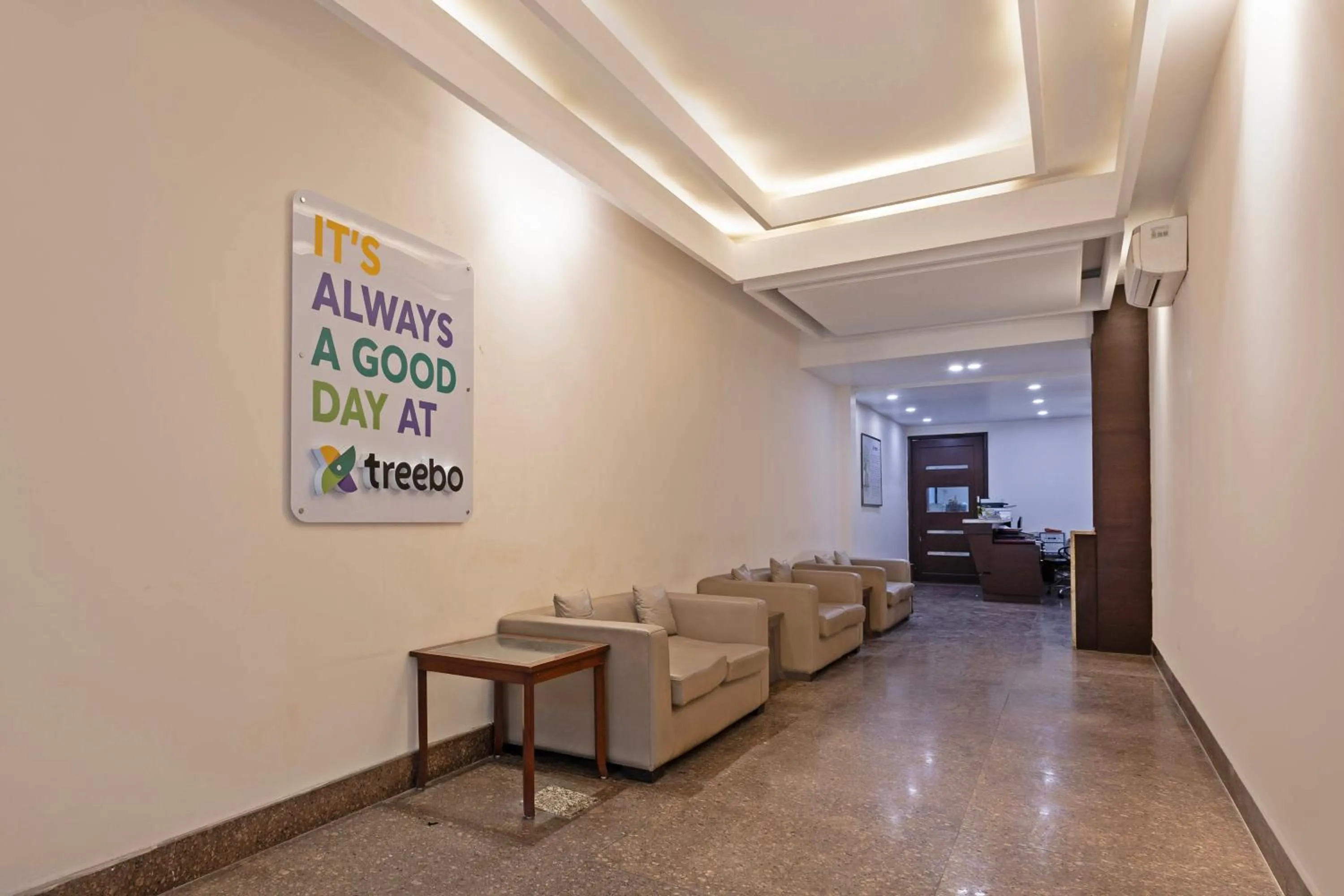 Seating area in Treebo Royal Star