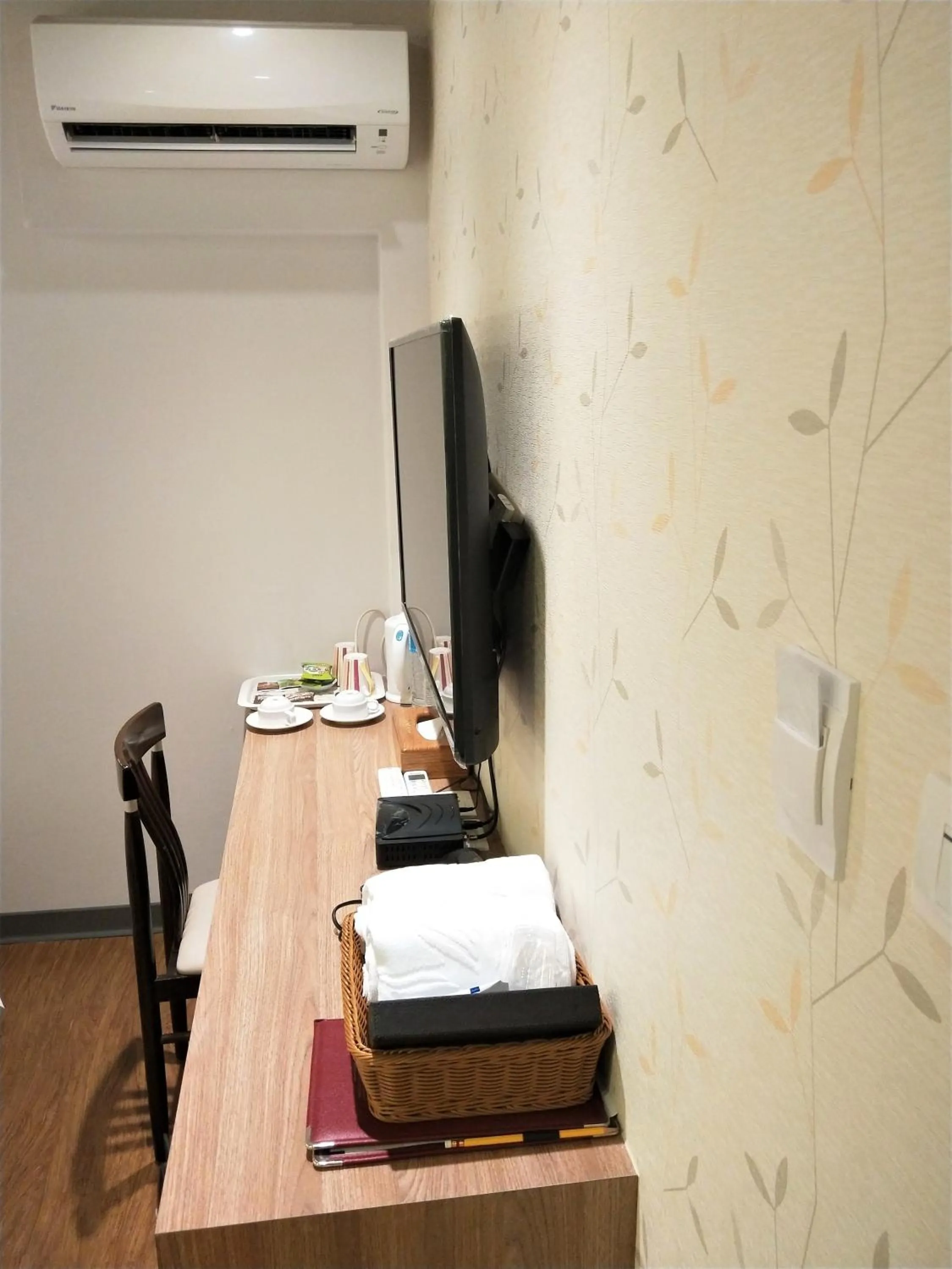 Bedroom in Dahshin Hotel