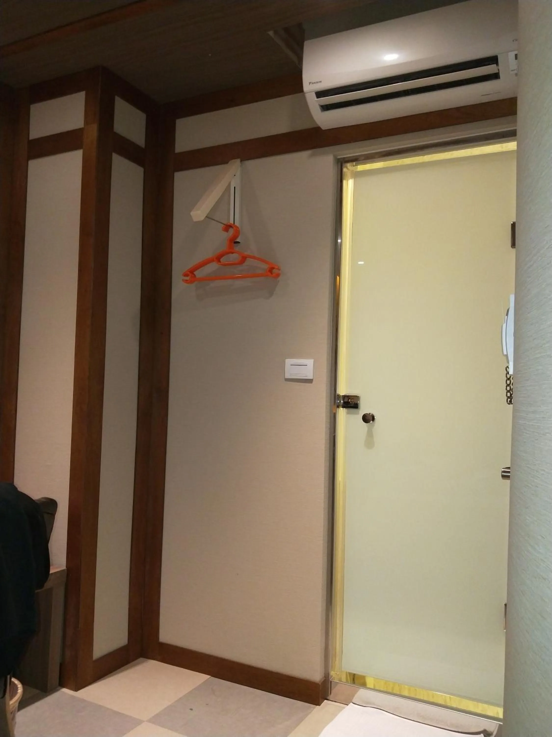 Bedroom in Dahshin Hotel