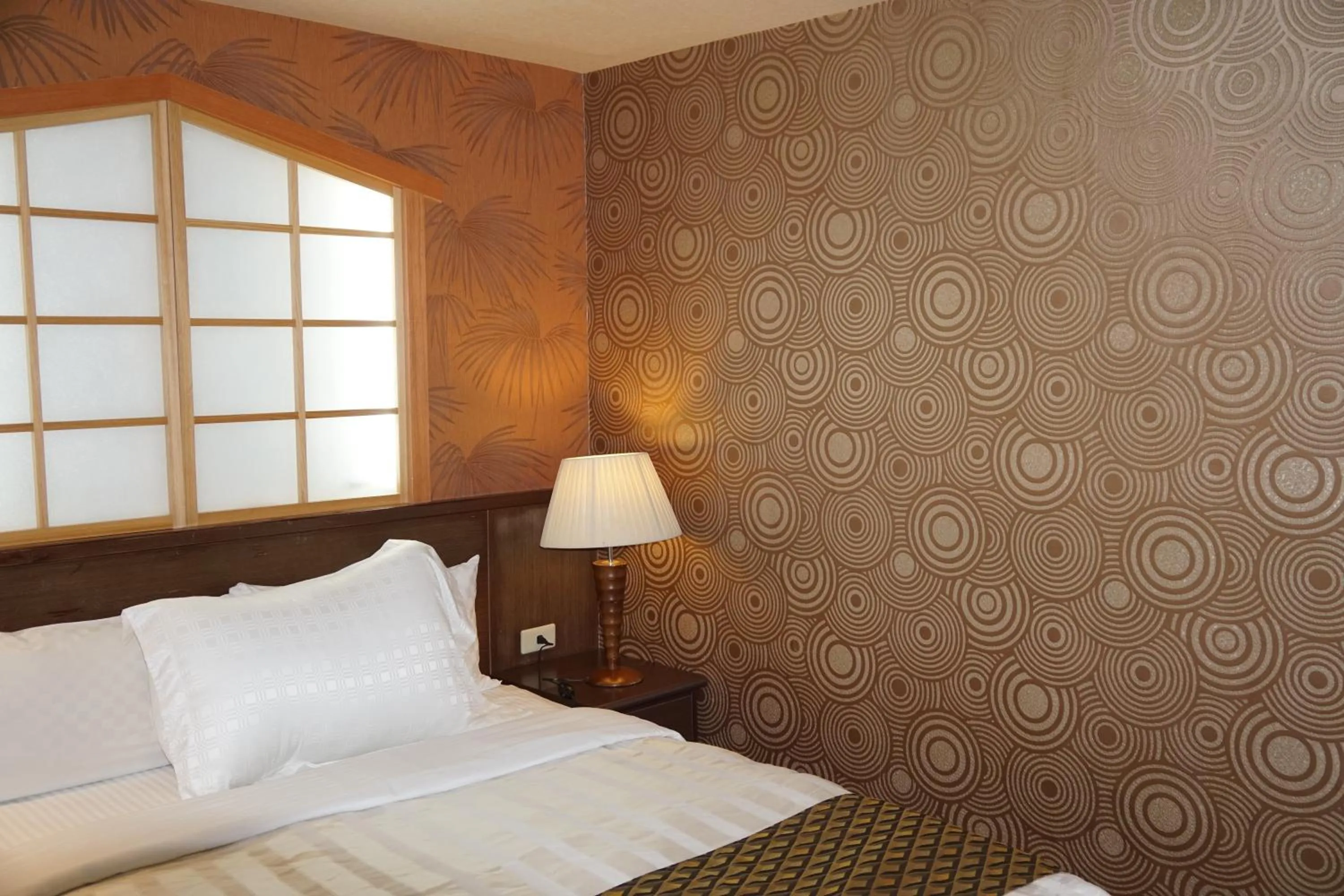 Bedroom, Bed in Dahshin Hotel