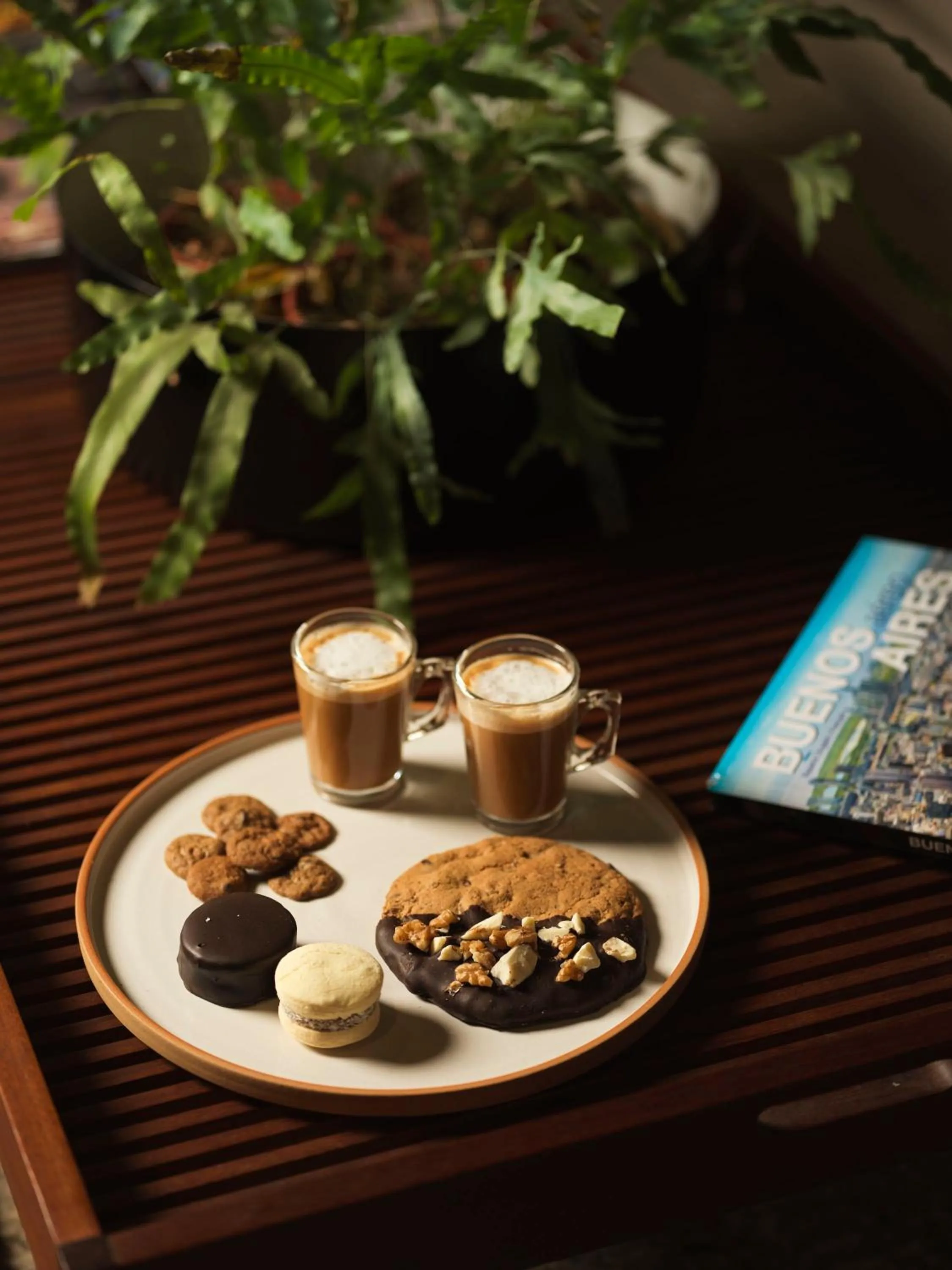 Restaurant/places to eat in AQ Tailored Suites