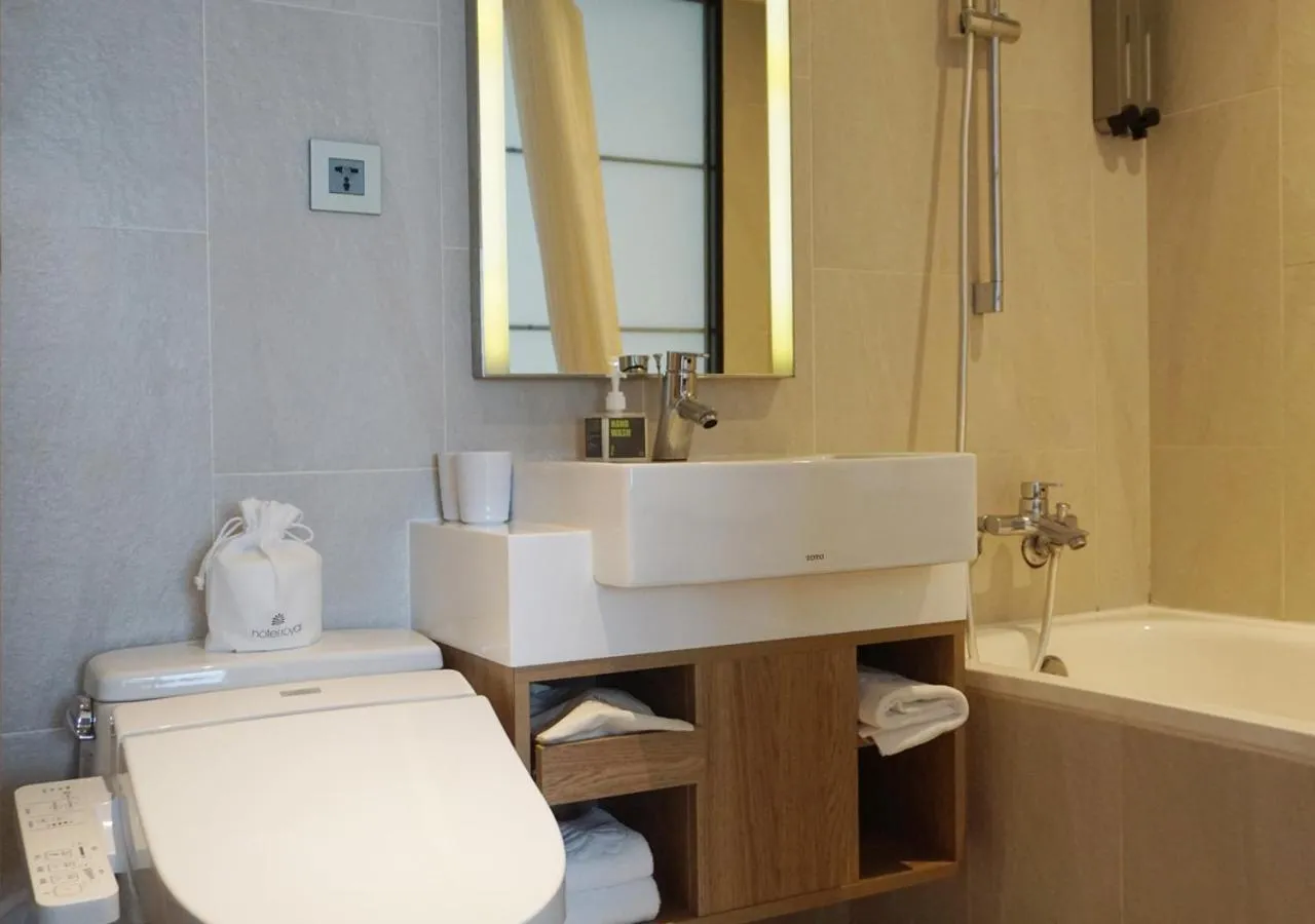 Royal Inn Taipei Nanxi - MRT Zhongshan Station