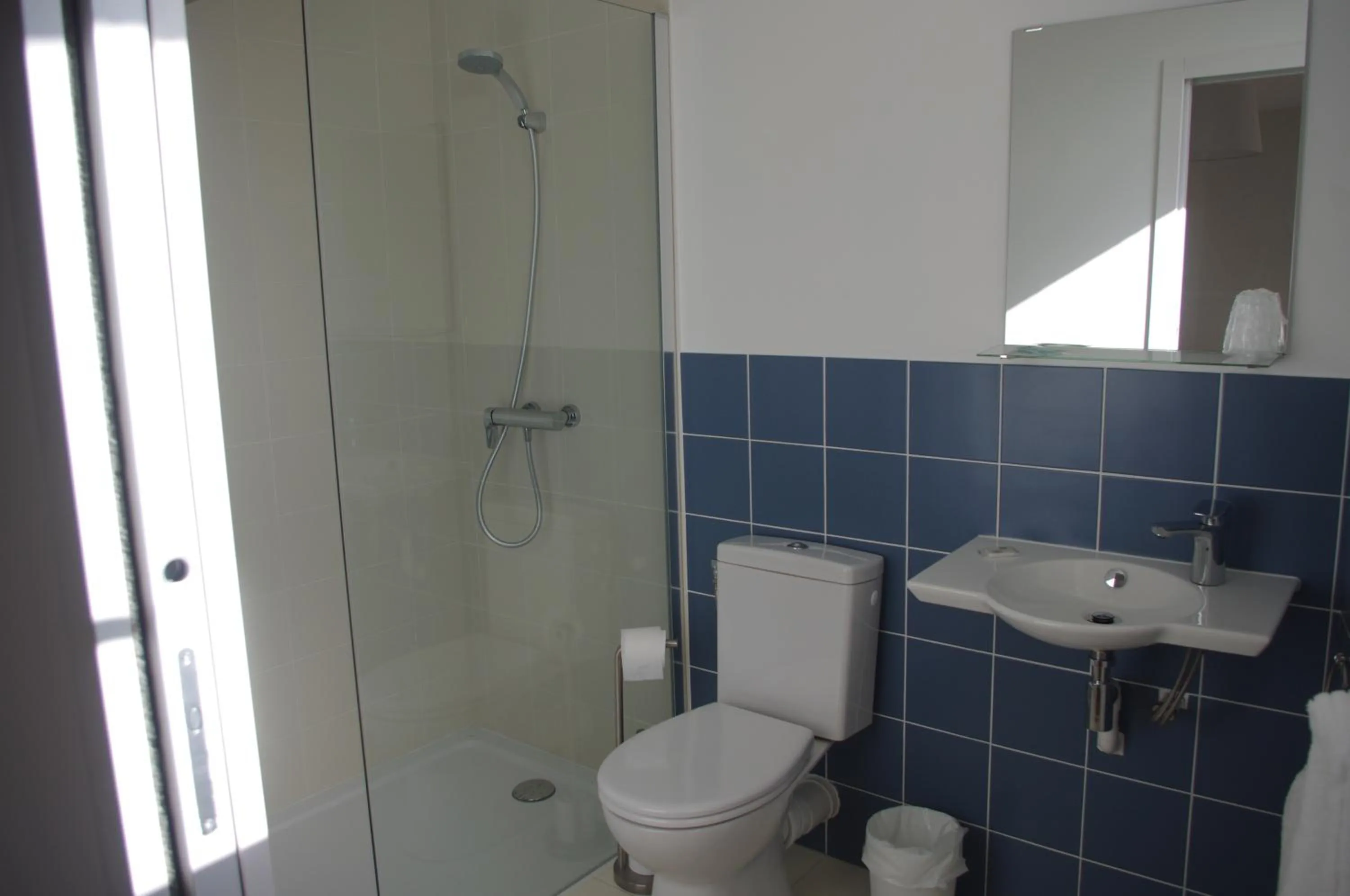 Bathroom in Hôtel Rapin