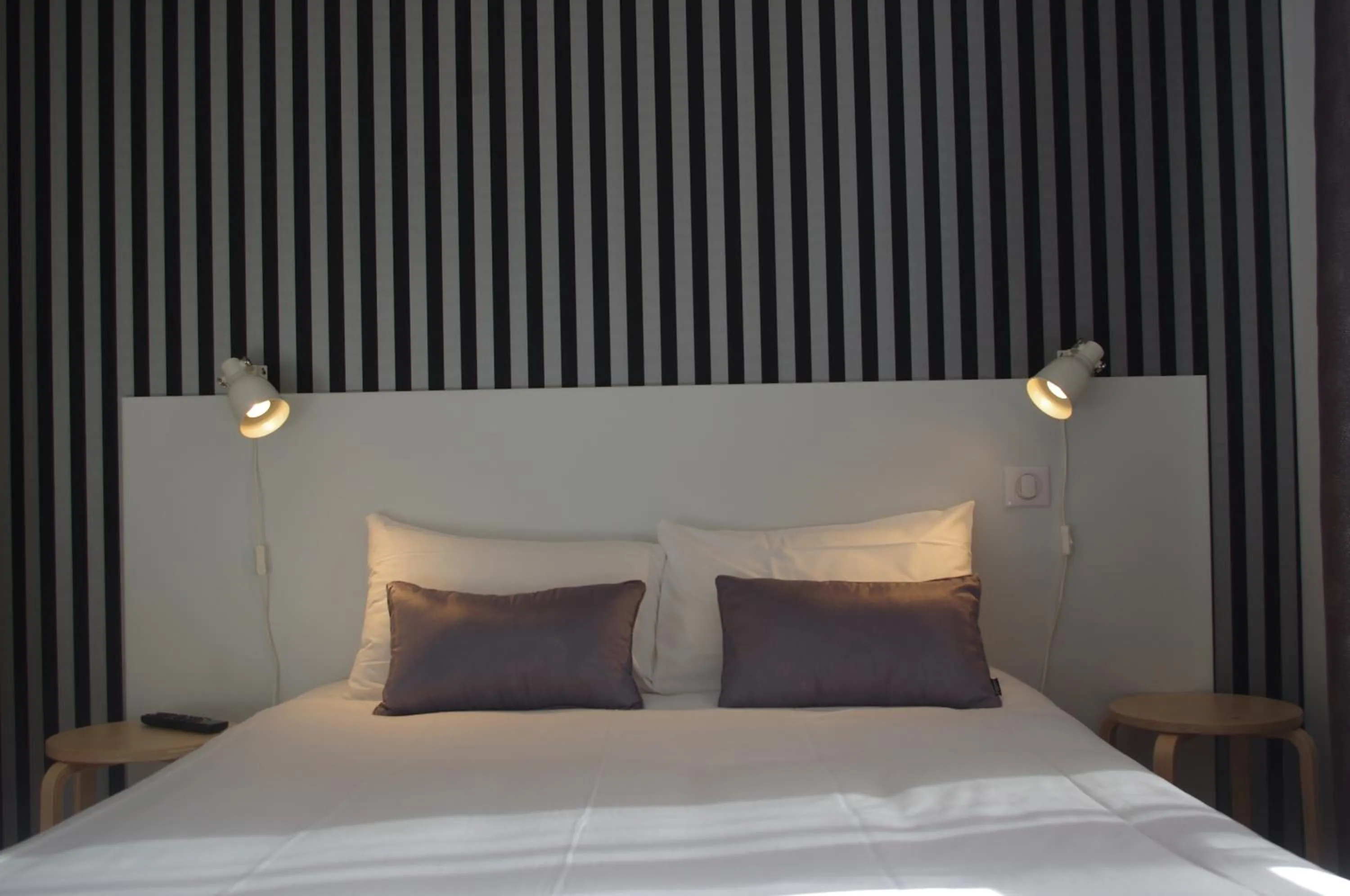 Bedroom, Bed in Hôtel Rapin