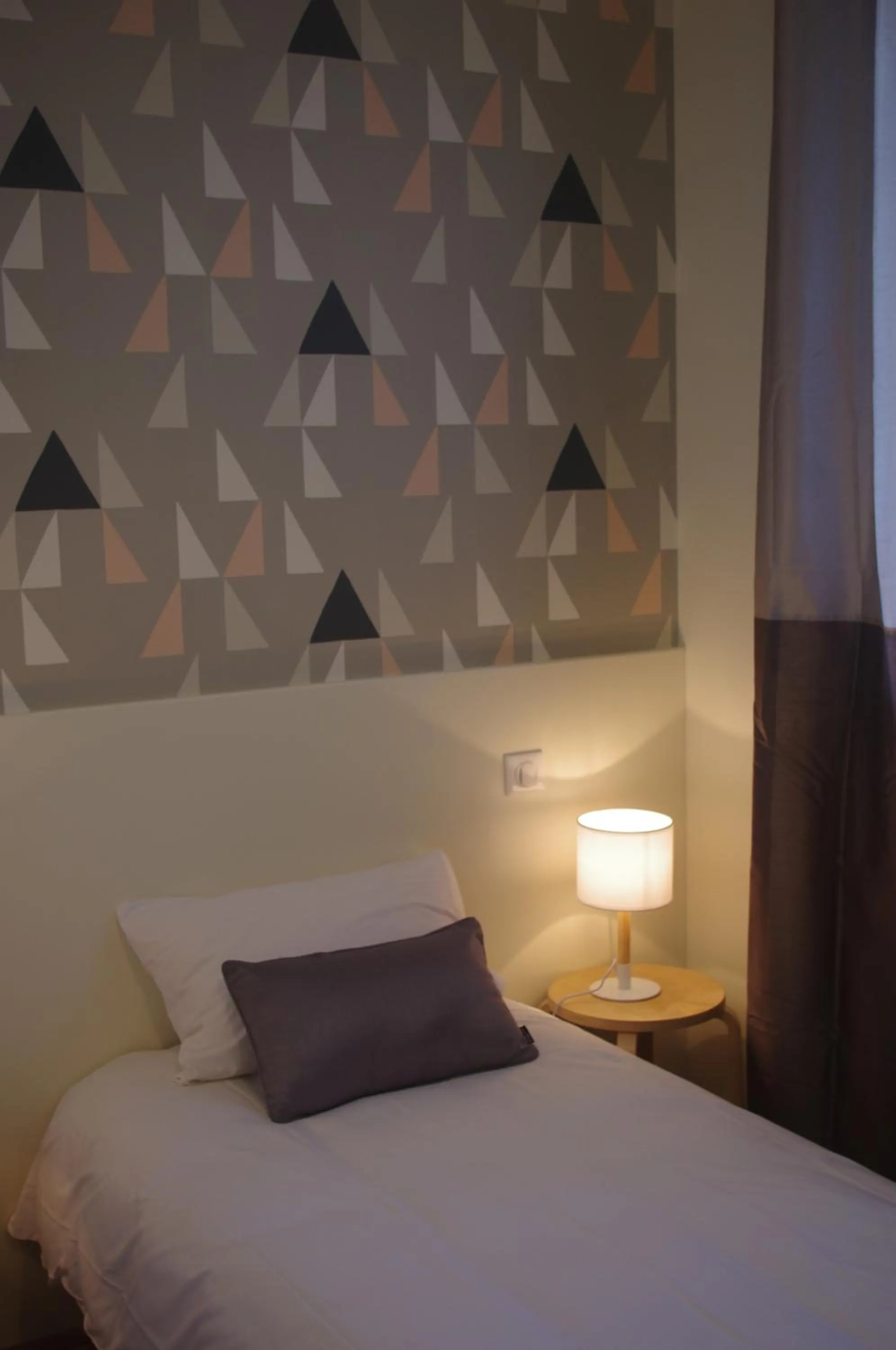 Bedroom, Bed in Hôtel Rapin