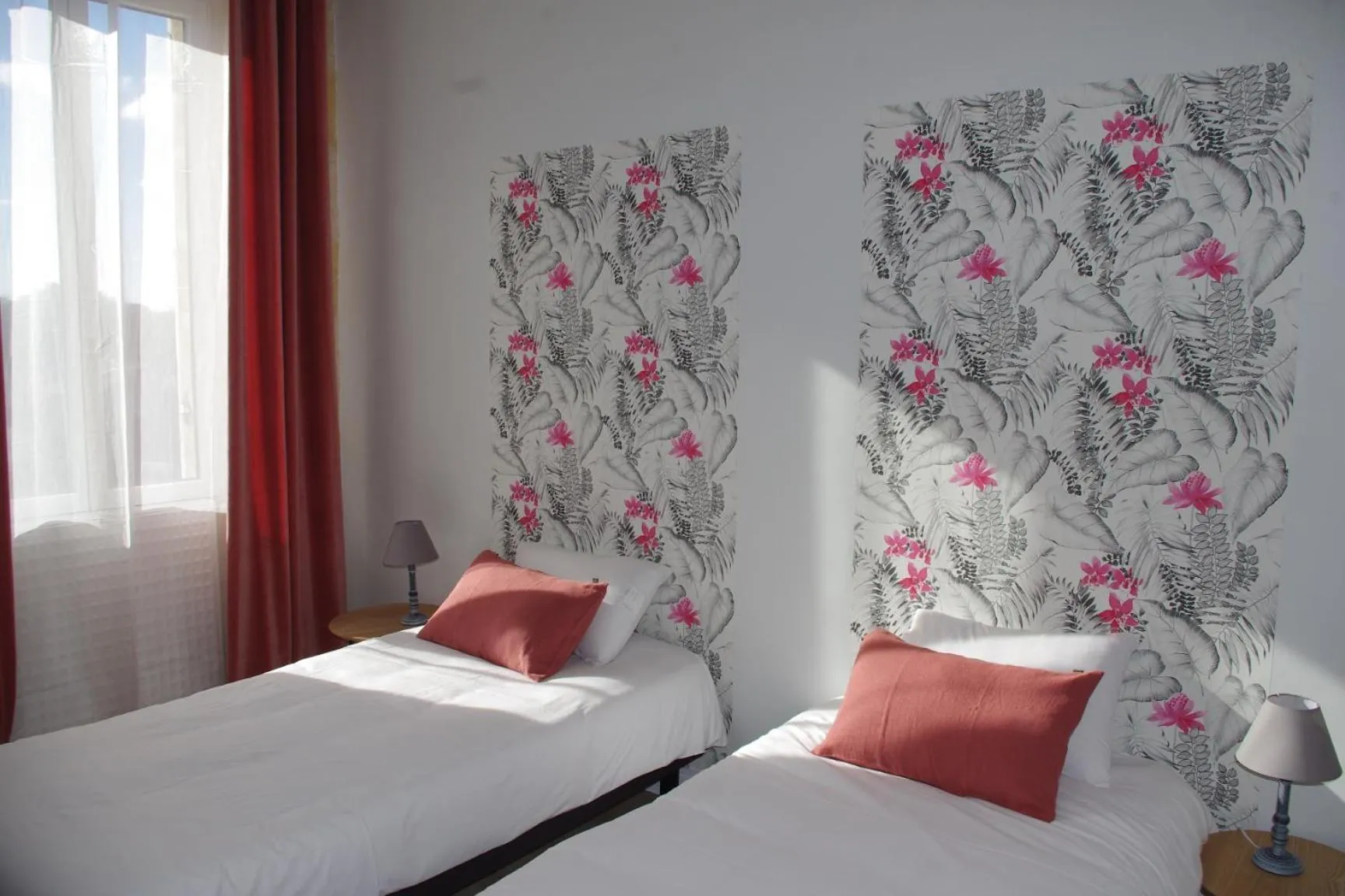 Bedroom, Bed in Hôtel Rapin