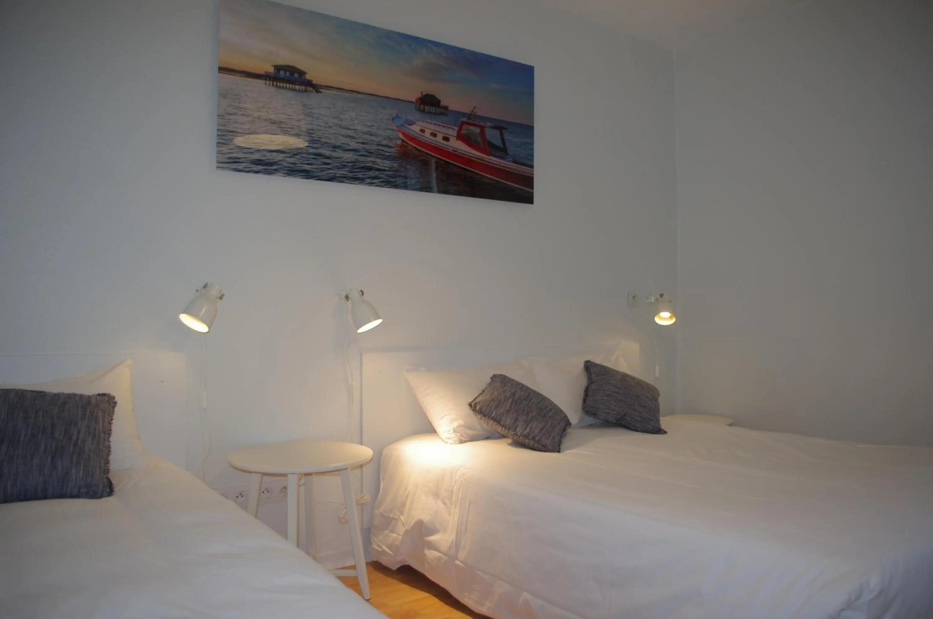 Bedroom, Bed in Hôtel Rapin