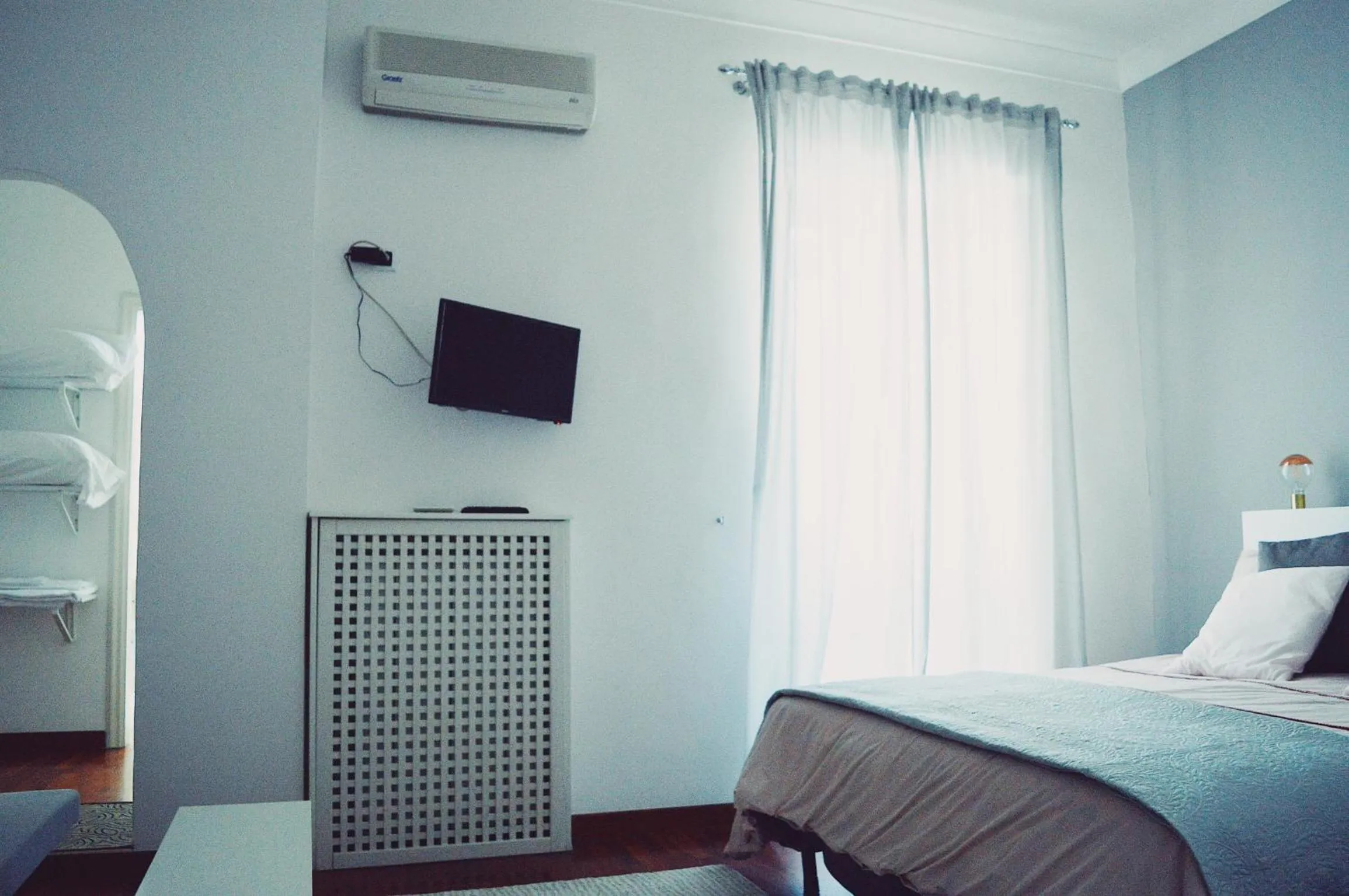 TV and multimedia, Bed in Civico Vesuvio B&B