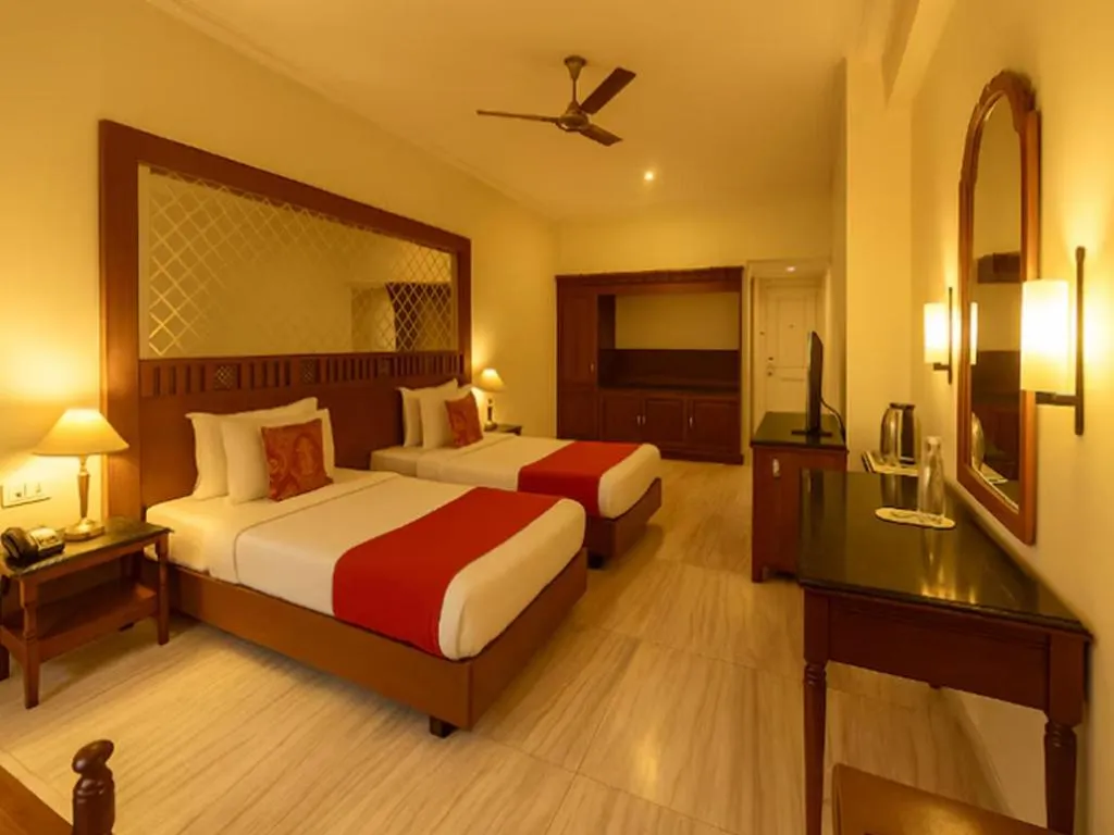 Photo of the whole room, Bed in Hotel Hilltop Palace