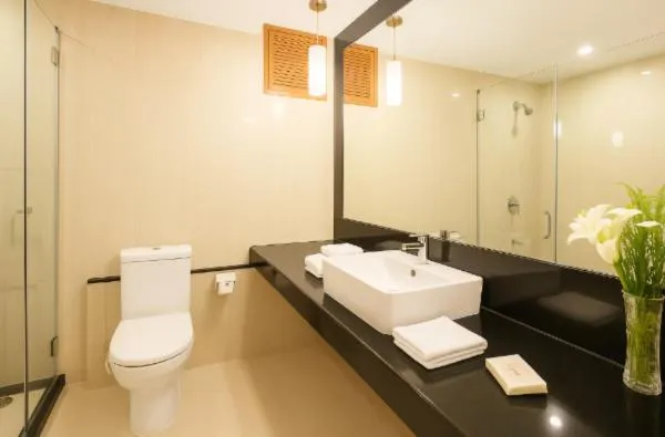 Bathroom in Hotel Hilltop Palace