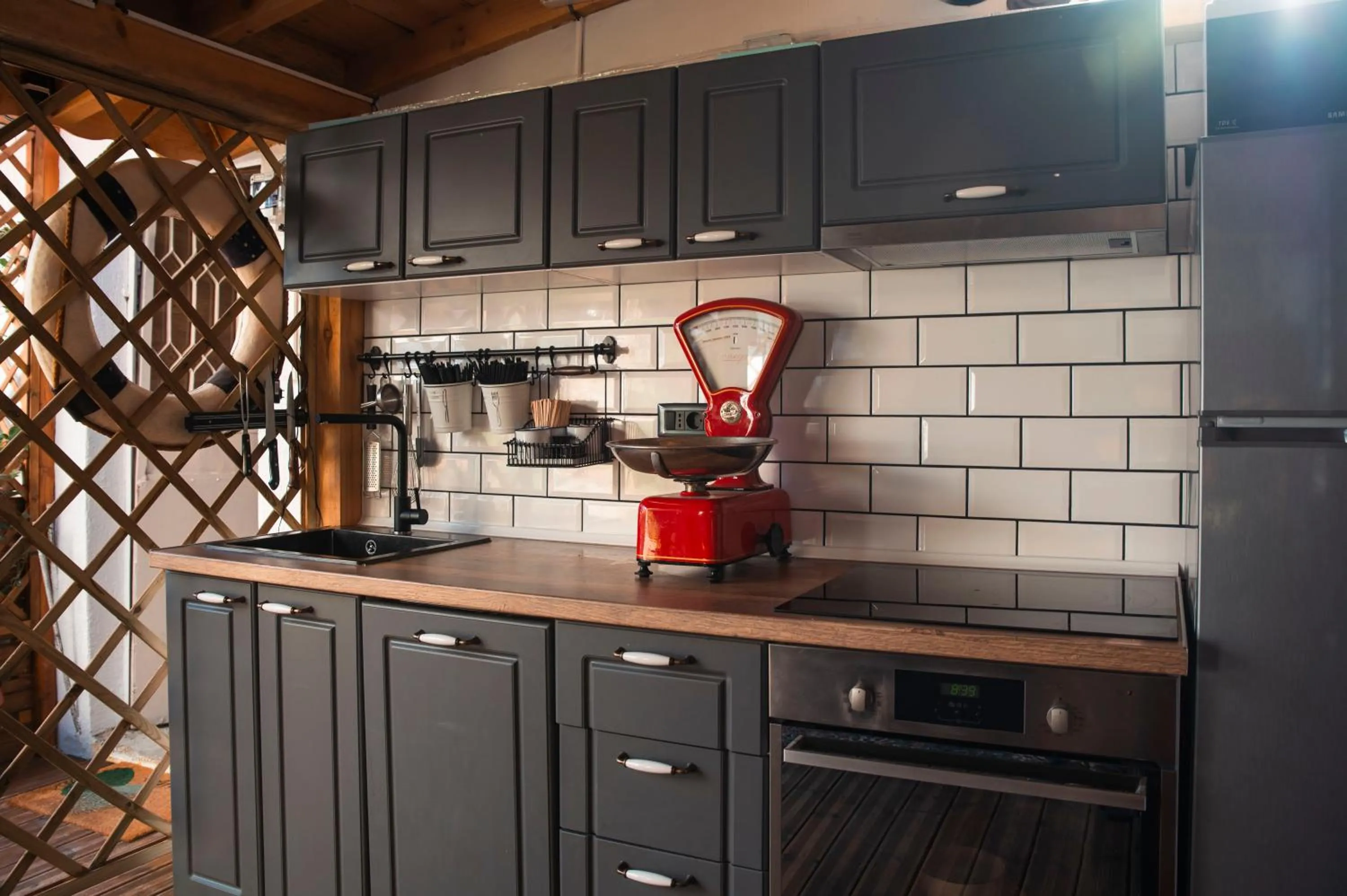 Balcony/Terrace in Three Dolphins Hotel with a Rooftop terracе