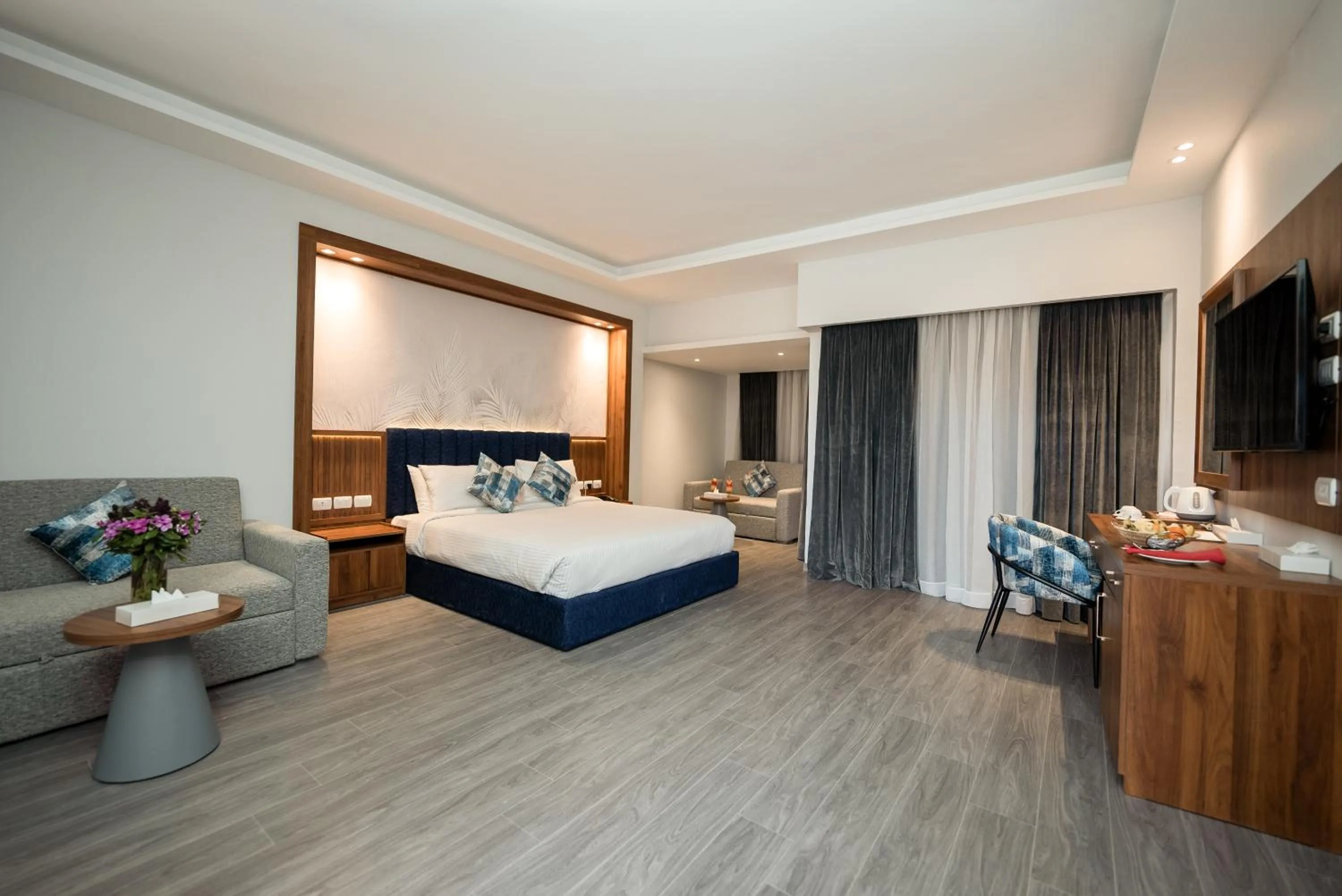 Photo of the whole room, Bed in Golden Beach Resort