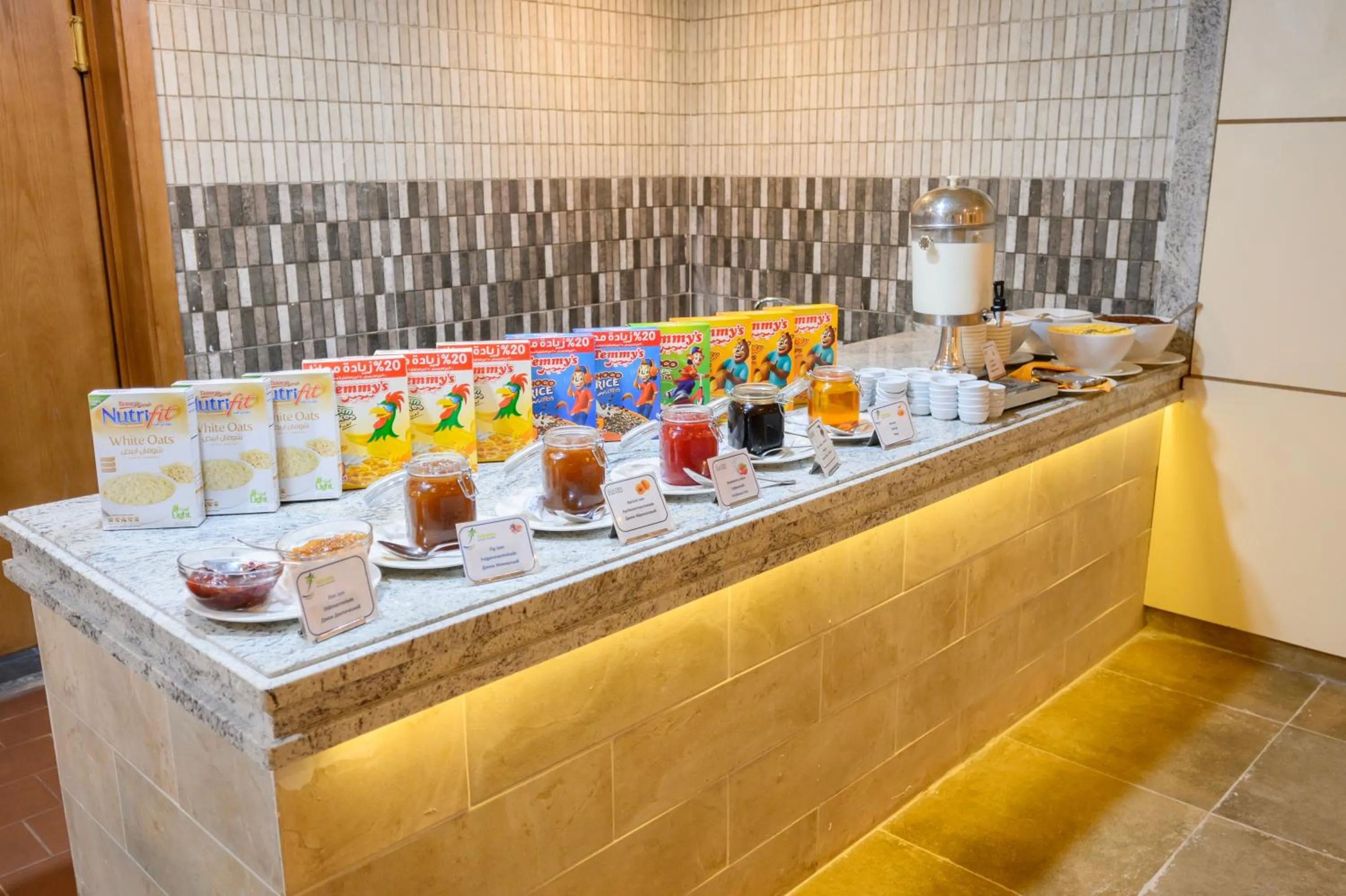 Food in Golden Beach Resort