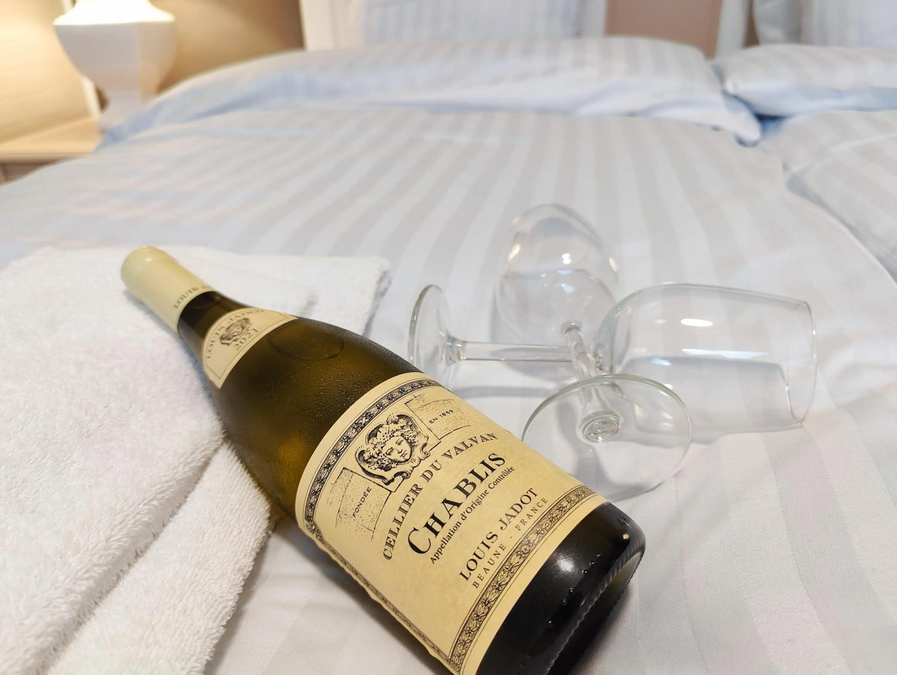 Food and drinks, Bed in Rønnes Hotel