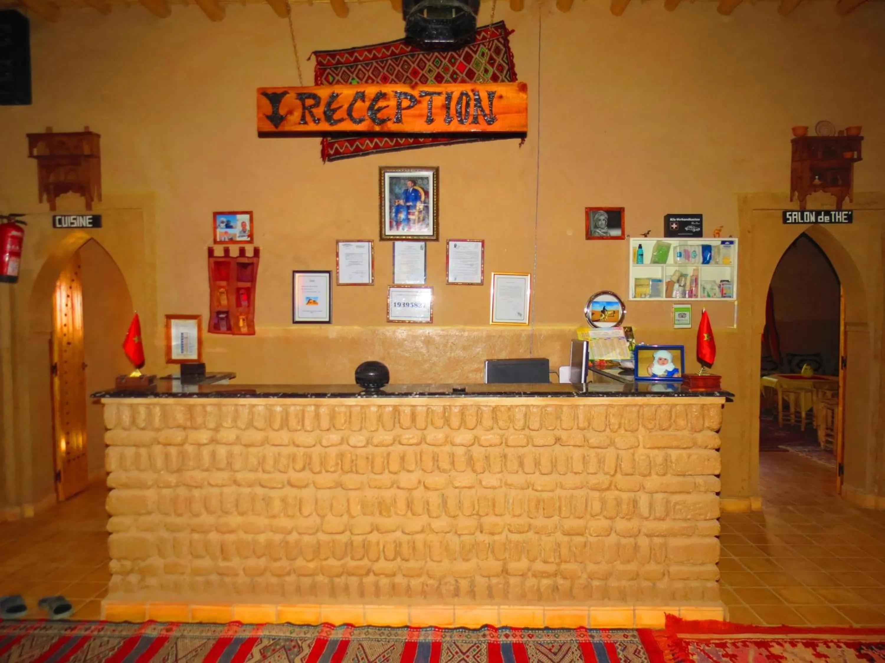 Lobby or reception in Hôtel Riad Tadarte Familier