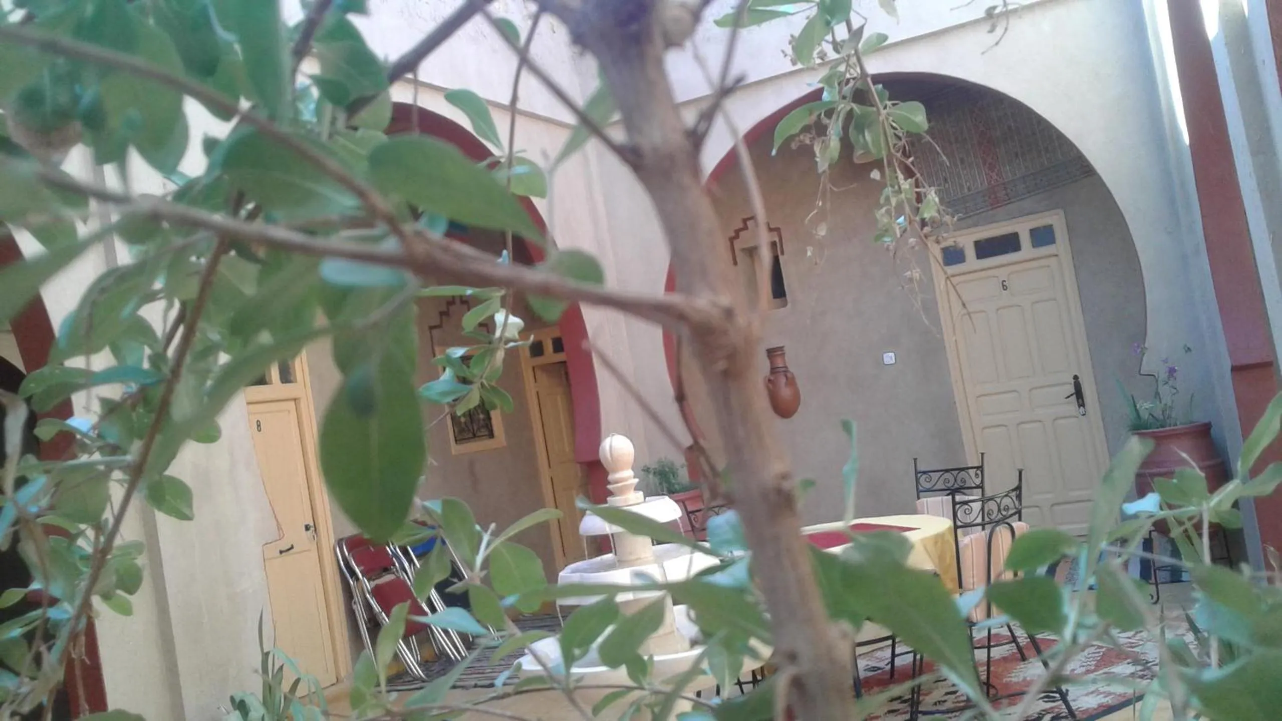 Patio in Hôtel Riad Tadarte Familier