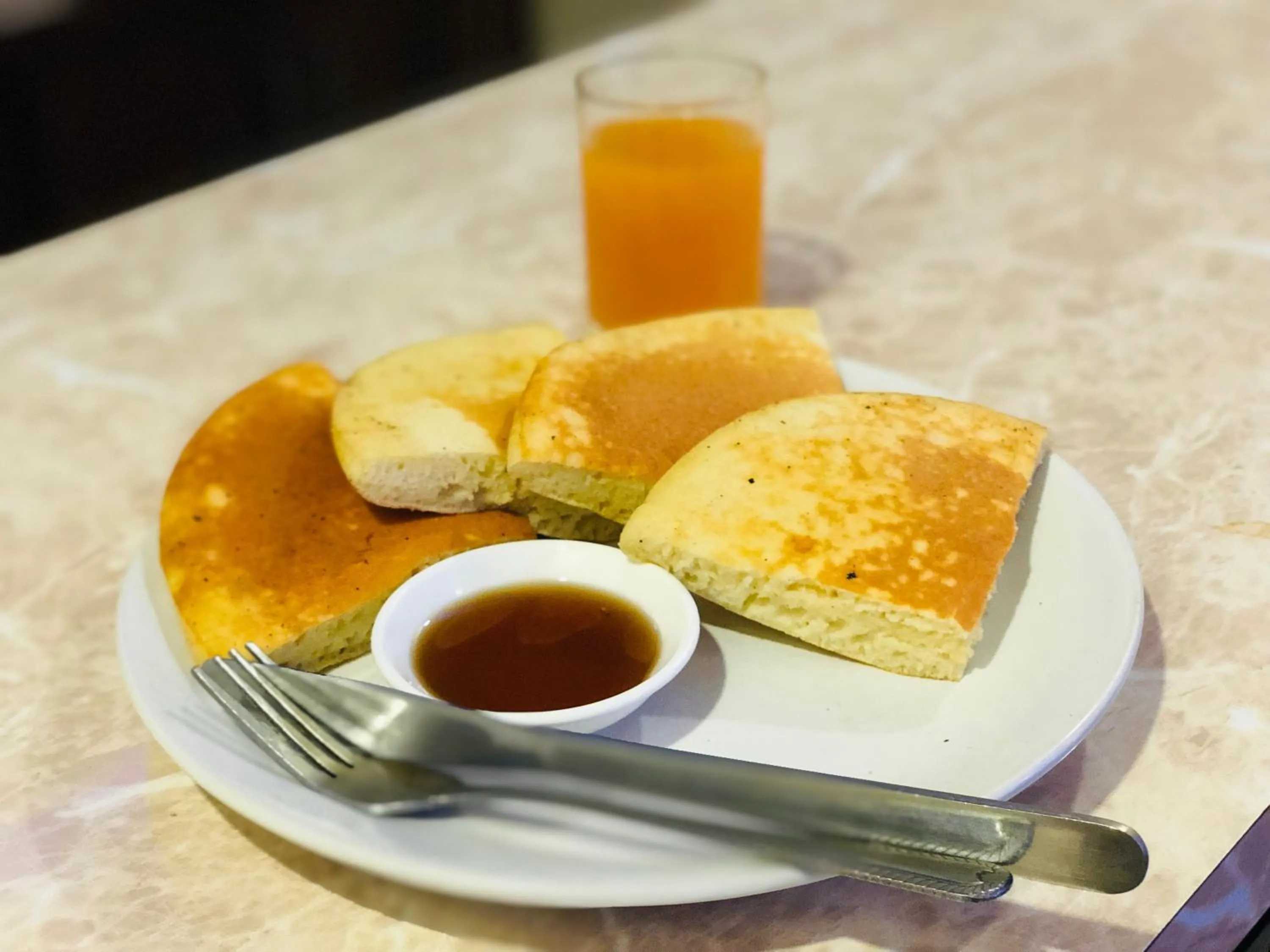 Breakfast in Backyard Hotel