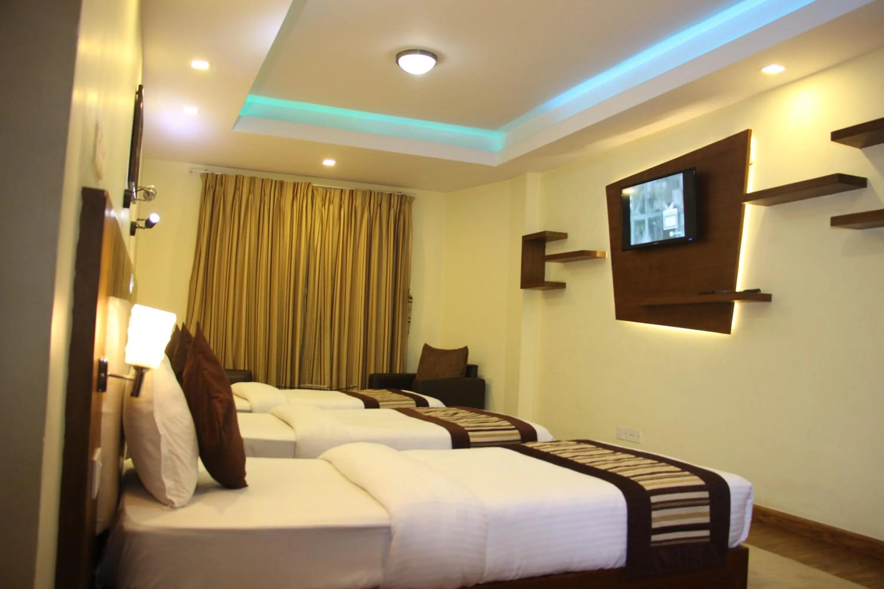 Bedroom, Bed in Backyard Hotel