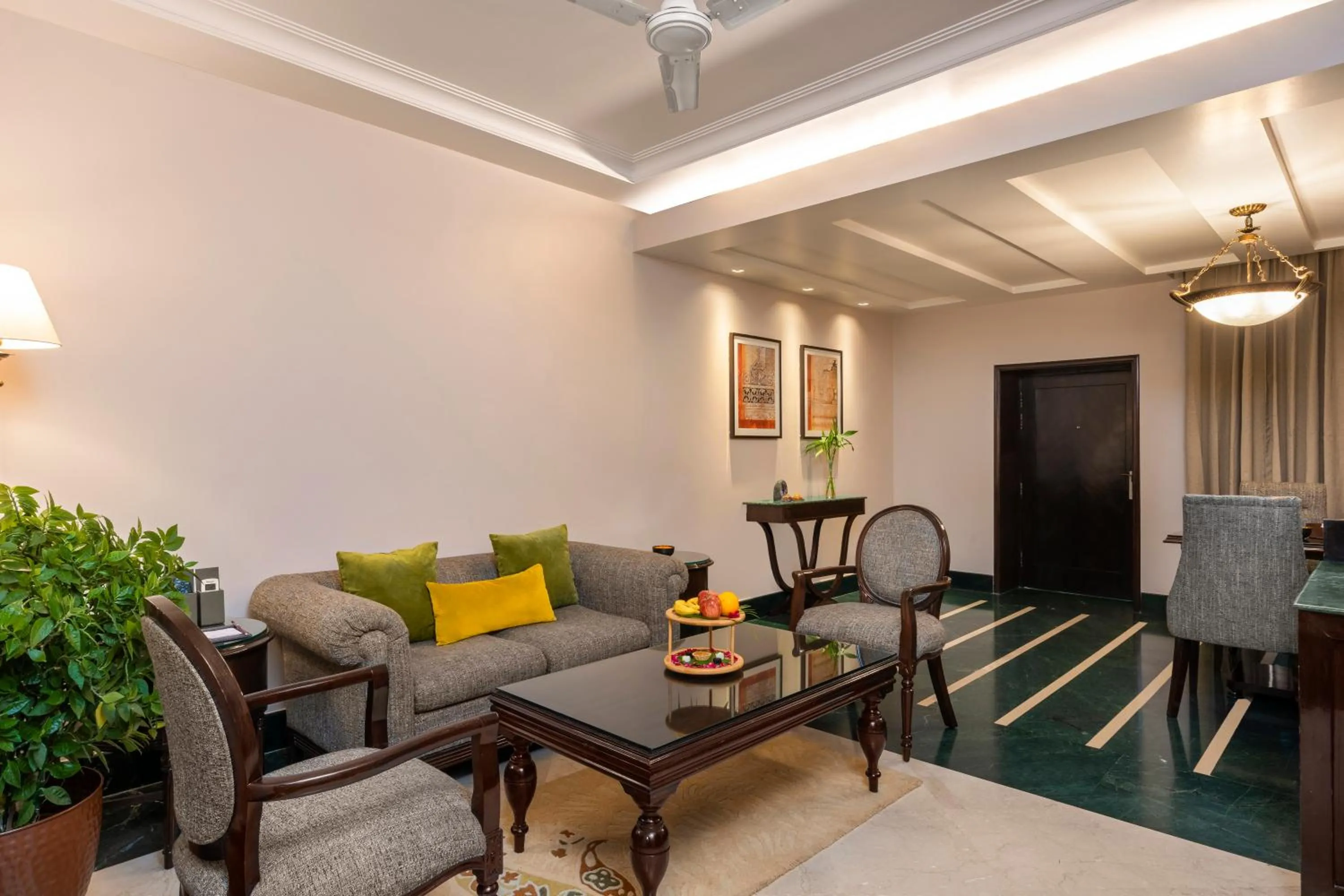 Living room in Ganga Lahari by Leisure Hotels