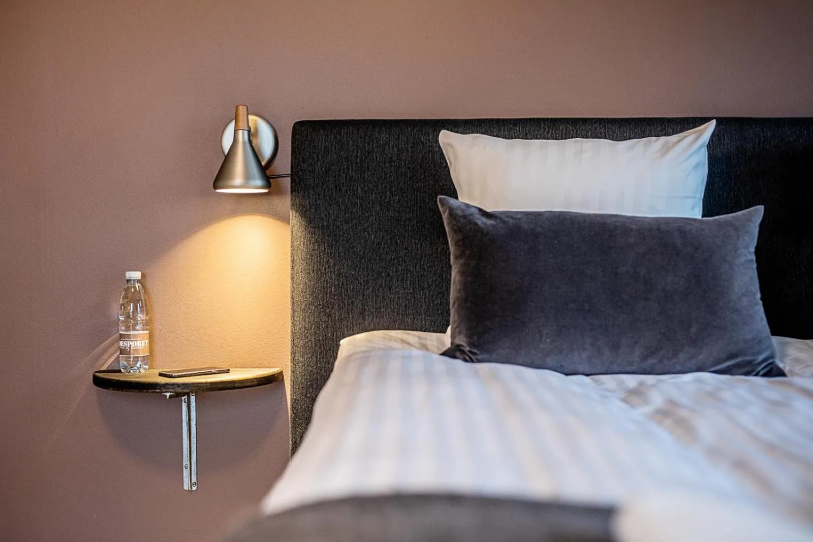 Bed in Hotel Sidesporet