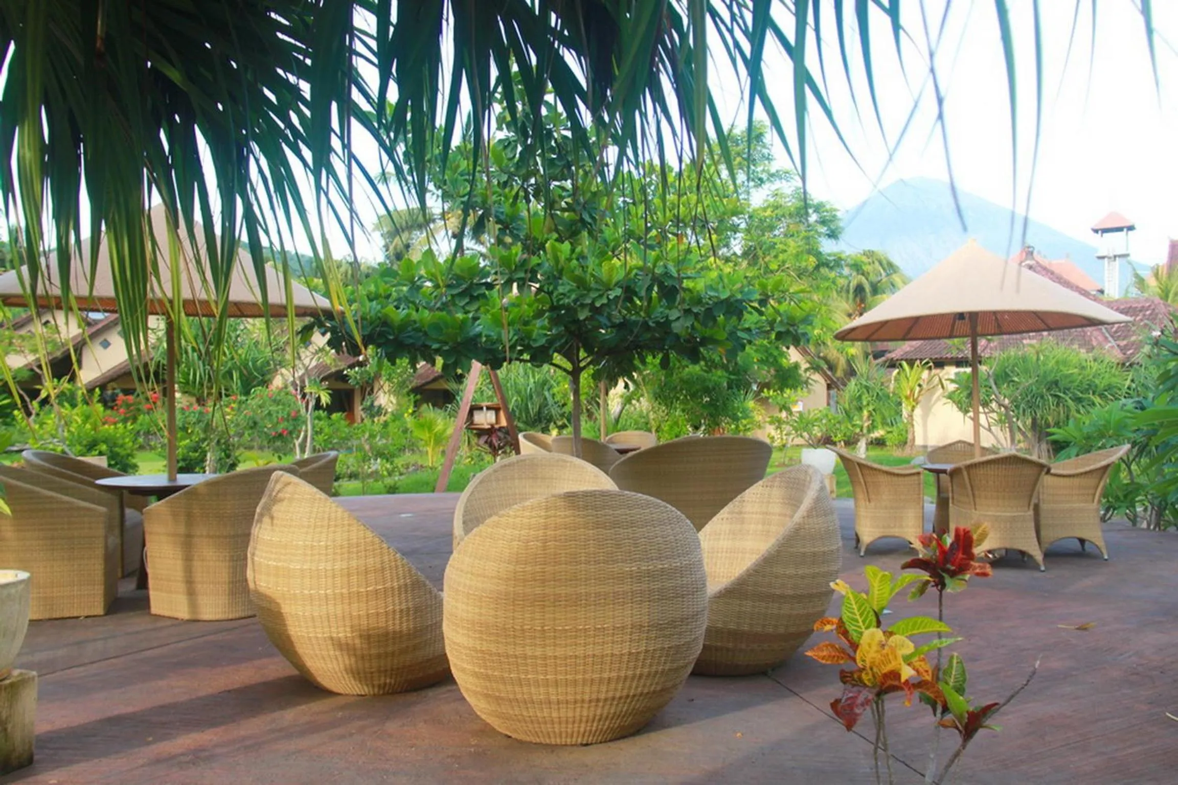 Patio in Hotel Uyah Amed Spa Resort