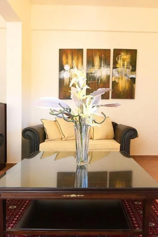 Photo of the whole room in Paris Hotel