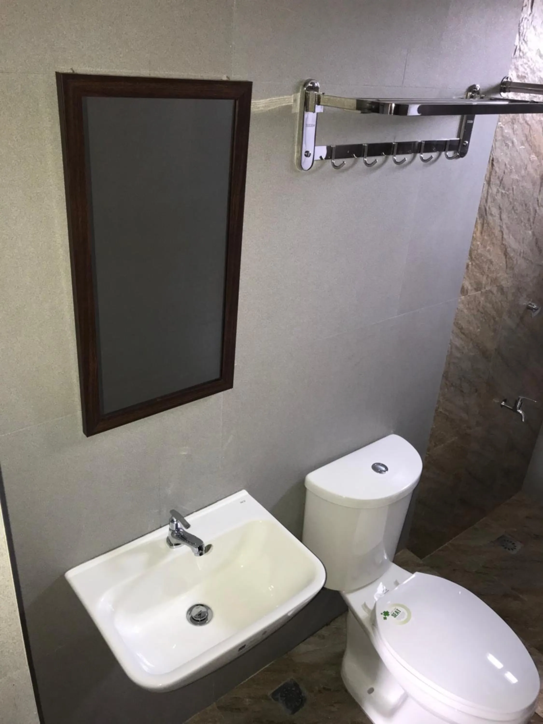 Seabreeze Beach Lodge