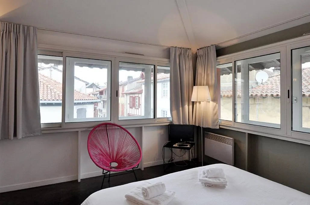 Bed in Temporesidence Chateauneuf