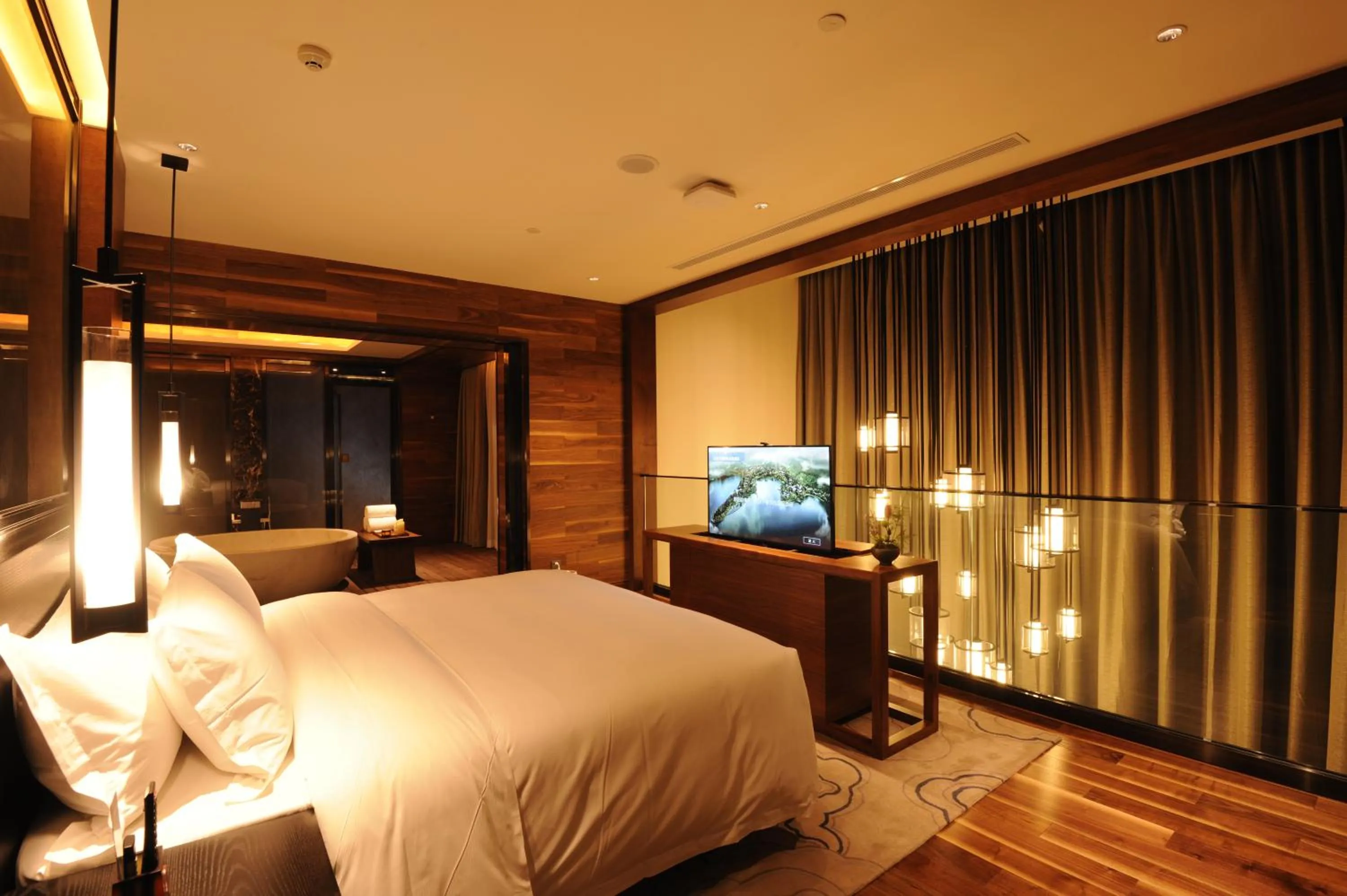 Bedroom in Jinshuo Holiday Hotel