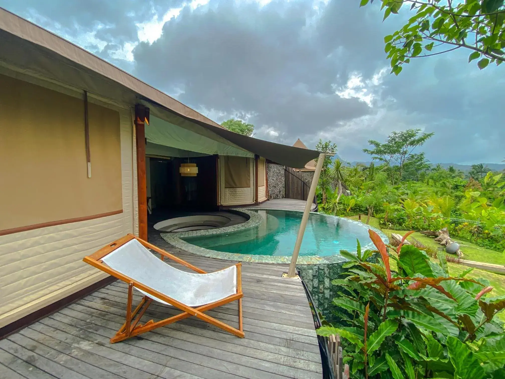 Family Pool Tent in Wapa di Ume Sidemen Family Pool Tent in Wapa di Ume Sidemen