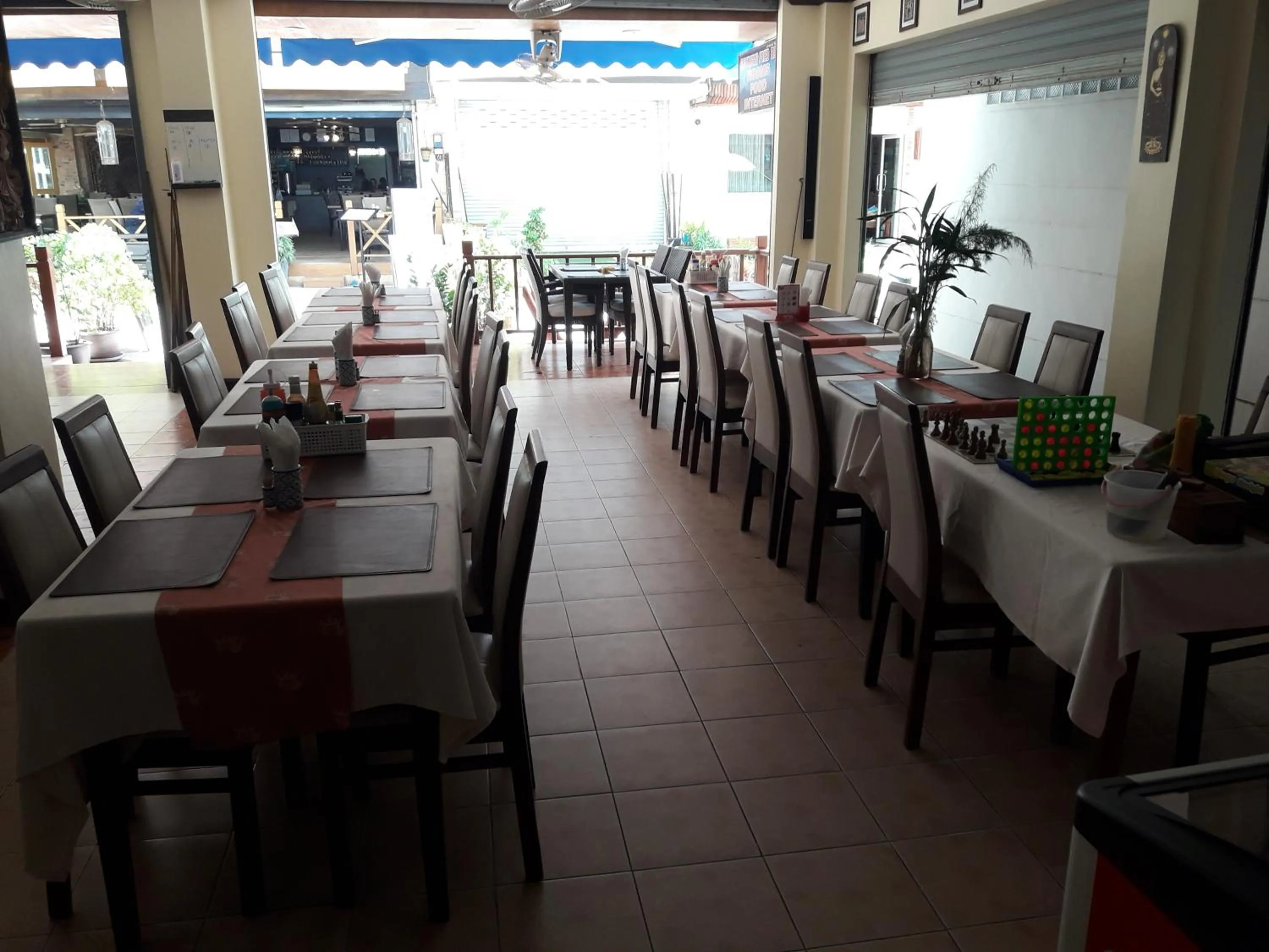 Restaurant/places to eat in Southern Fried Rice