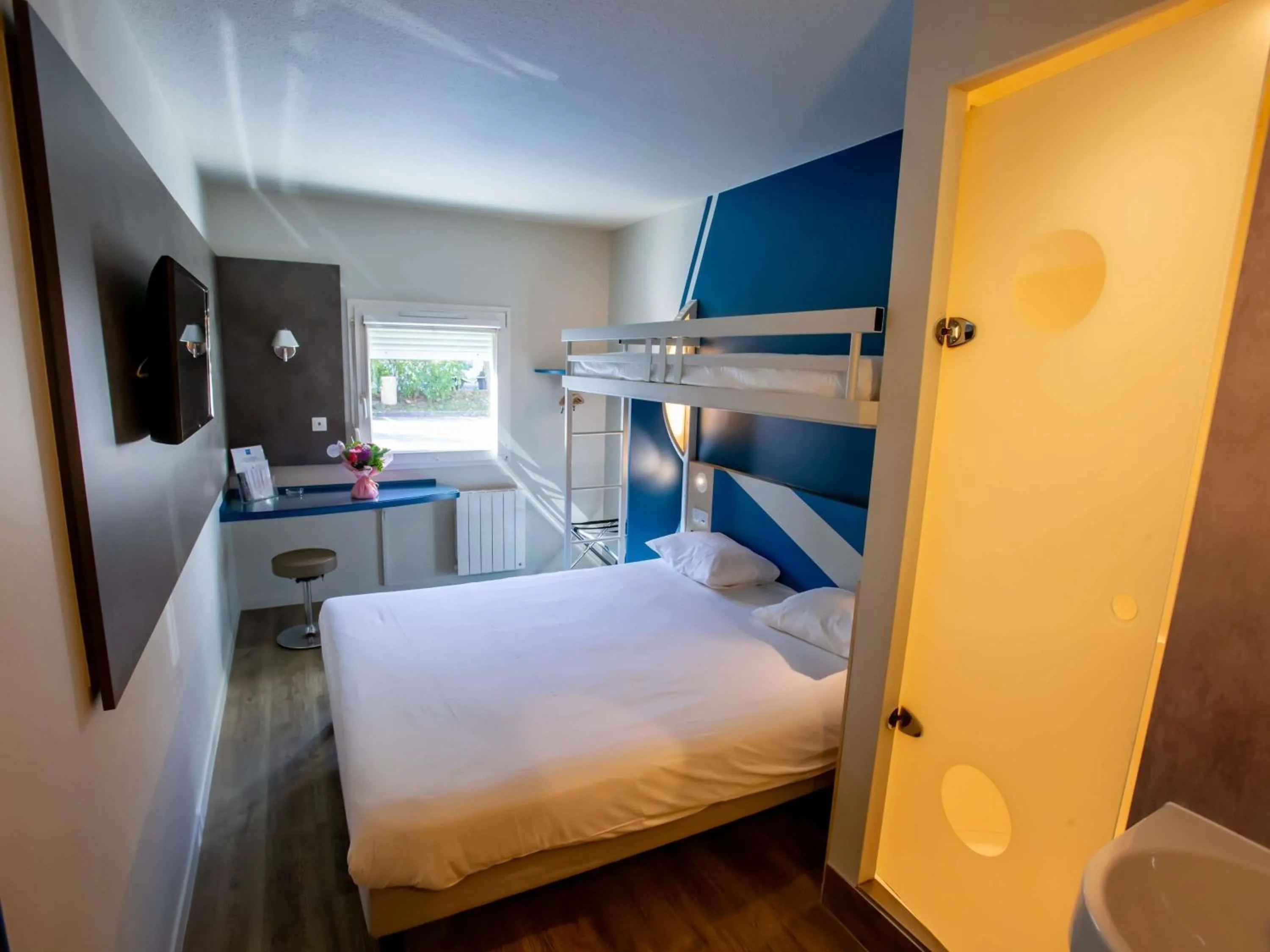 Bedroom, Bed in ibis budget Haguenau Strasbourg Nord
