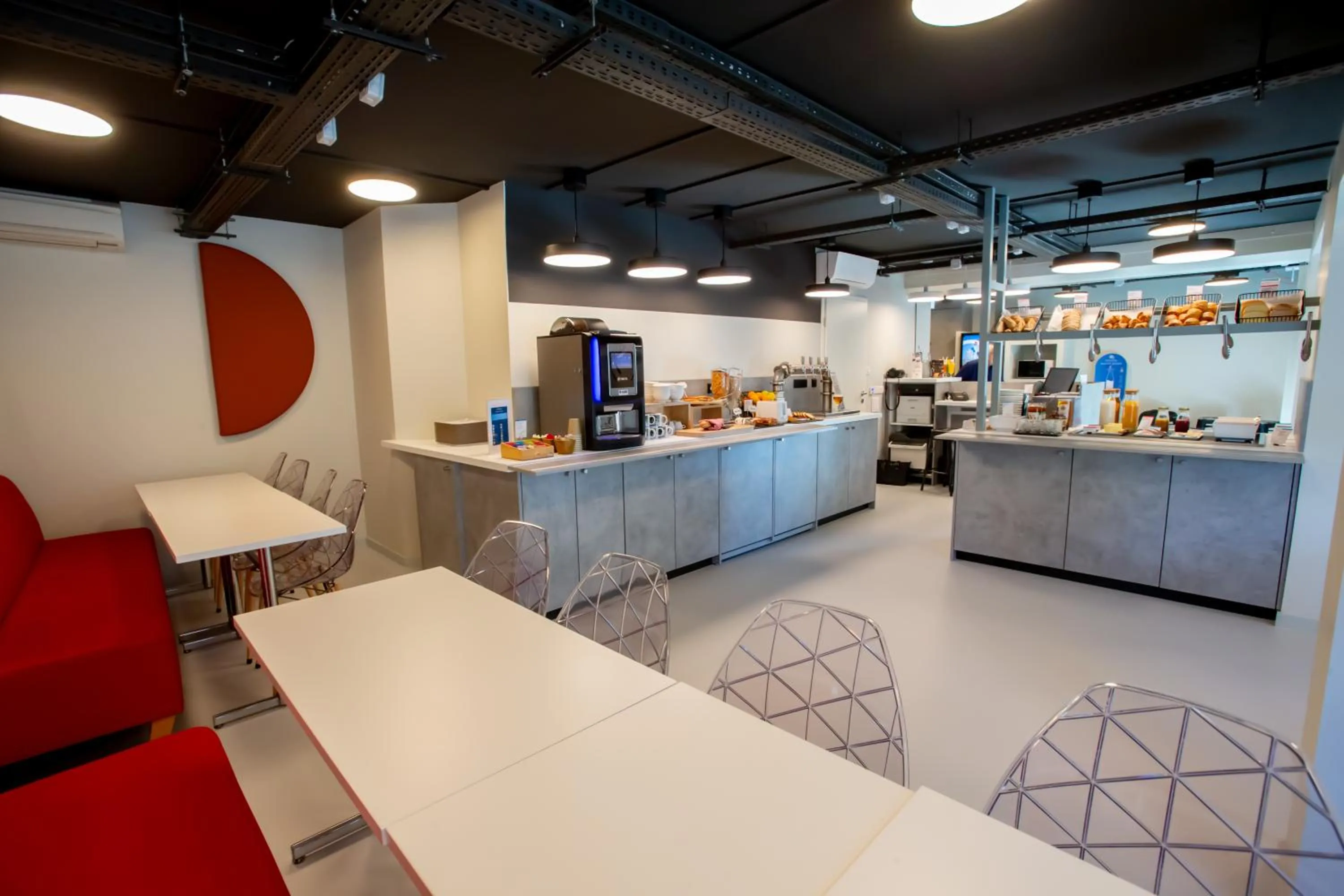 Breakfast in ibis budget Haguenau Strasbourg Nord