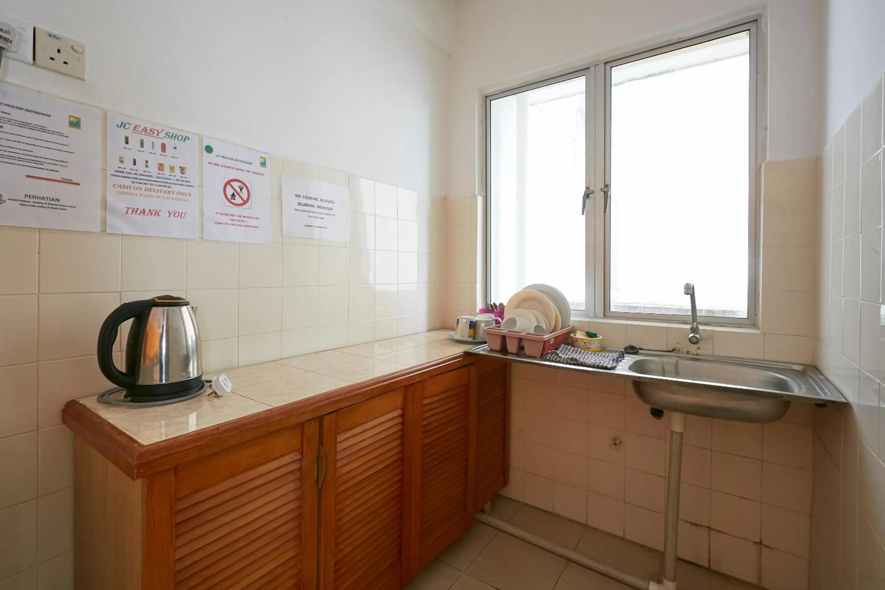 Kitchen or kitchenette in JC Private Apartment Sunshine Bay