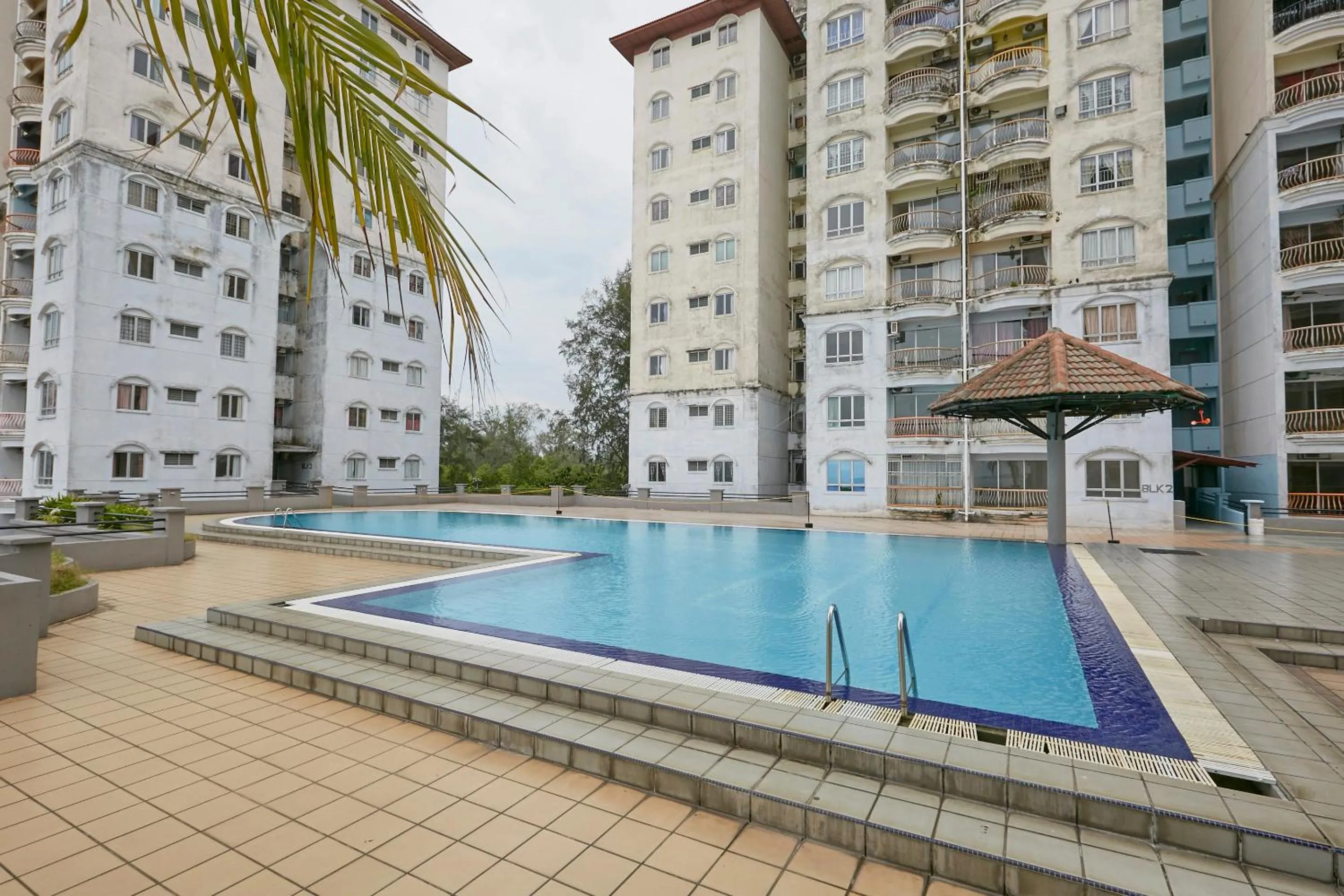 Swimming pool in JC Private Apartment Sunshine Bay