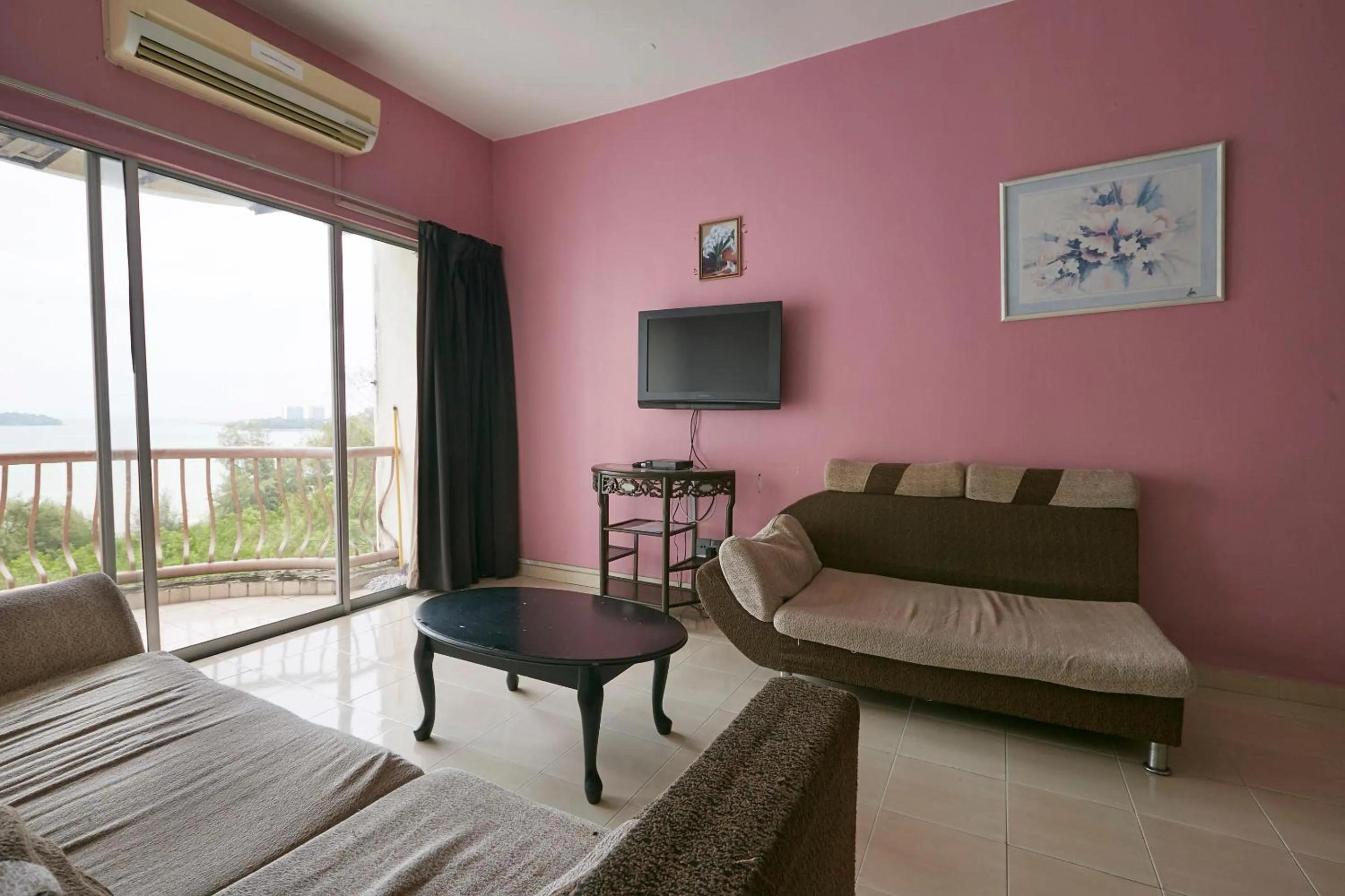 Living room in JC Private Apartment Sunshine Bay