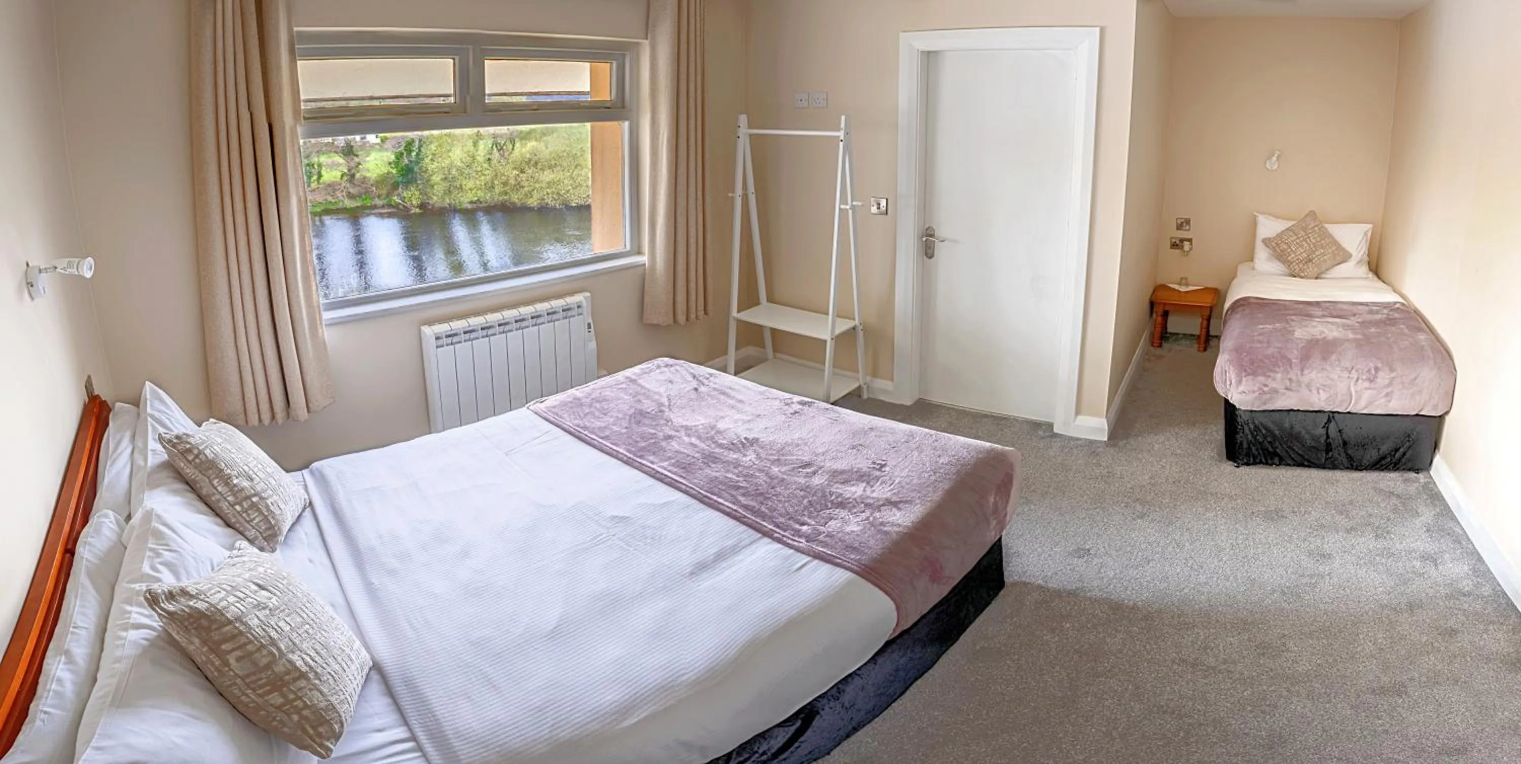 Bed in Killarney View House B&B