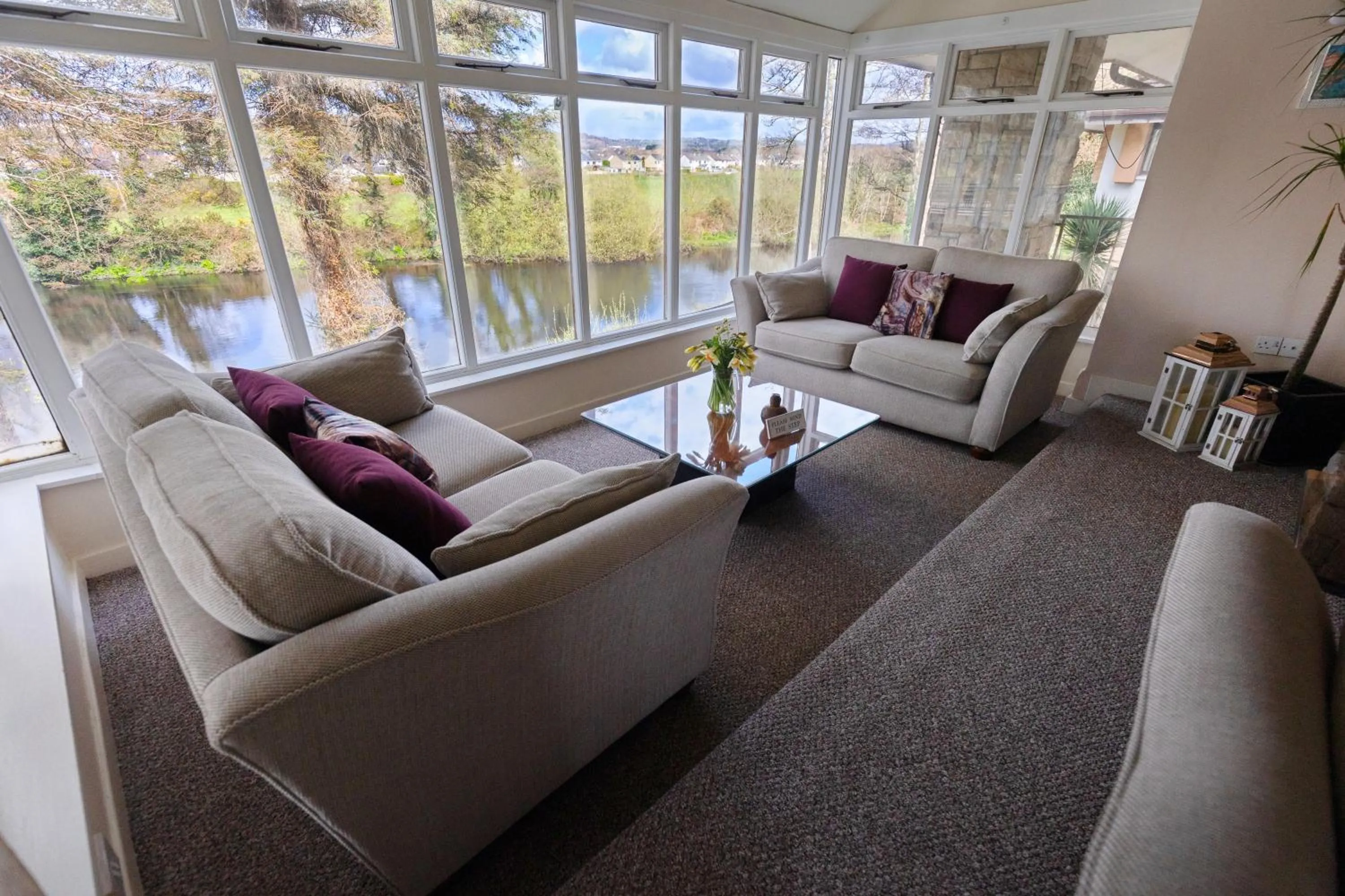 Living room in Killarney View House B&B