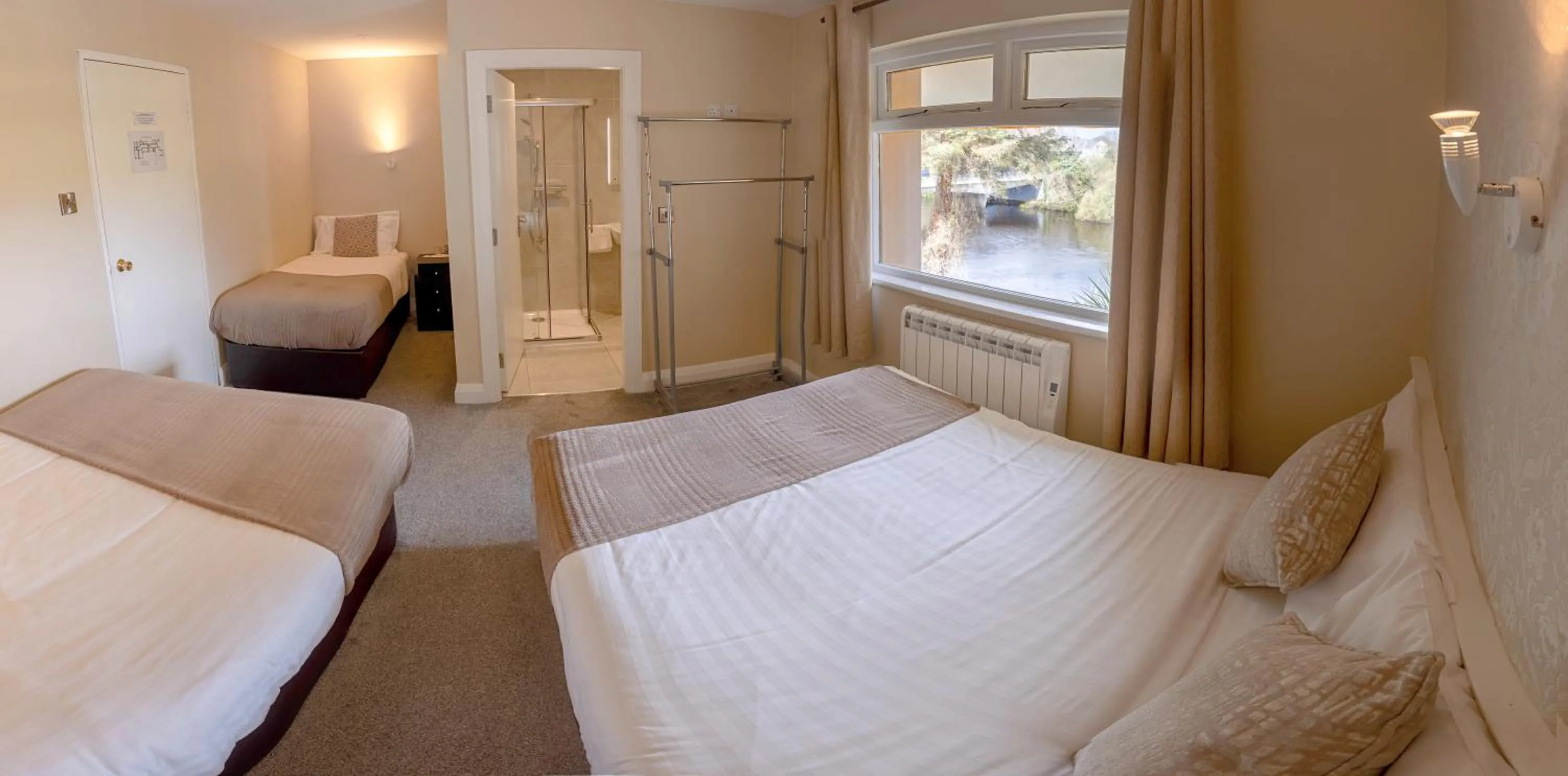 Bed in Killarney View House B&B