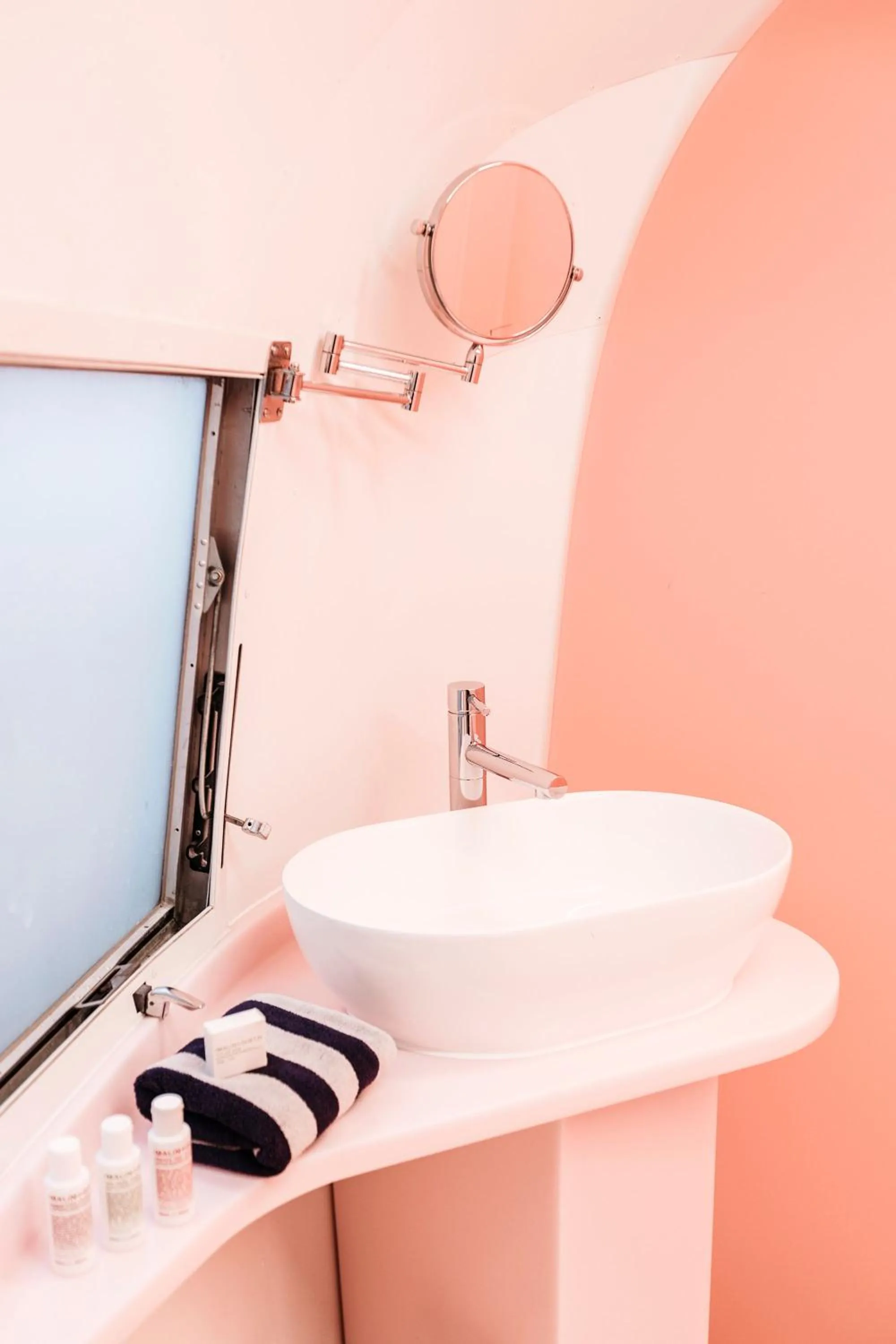 Bathroom in Hotel No