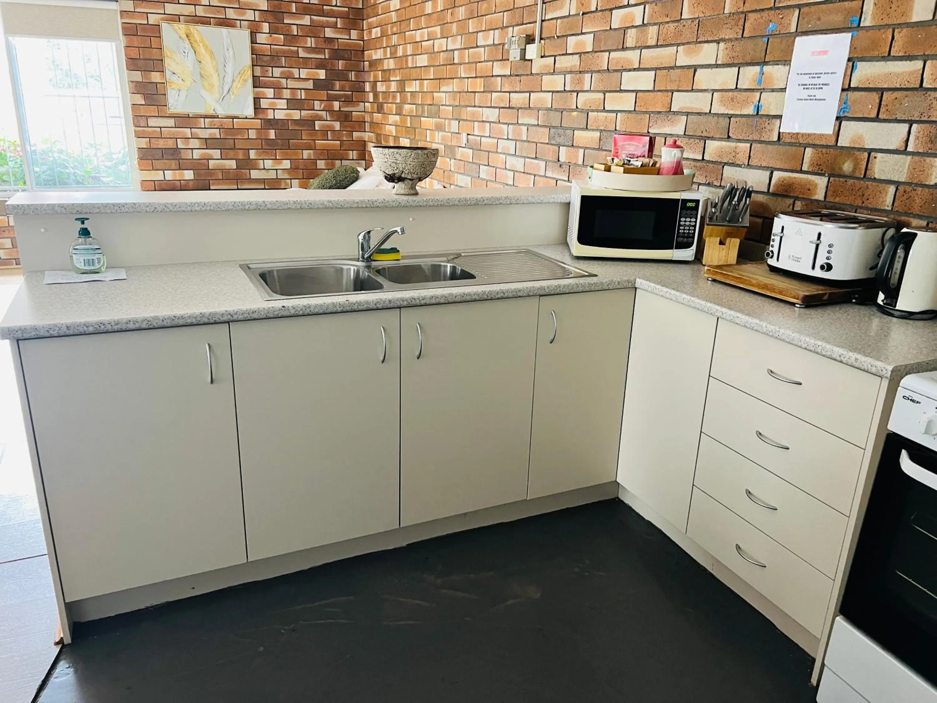 Ettalong Beach motel