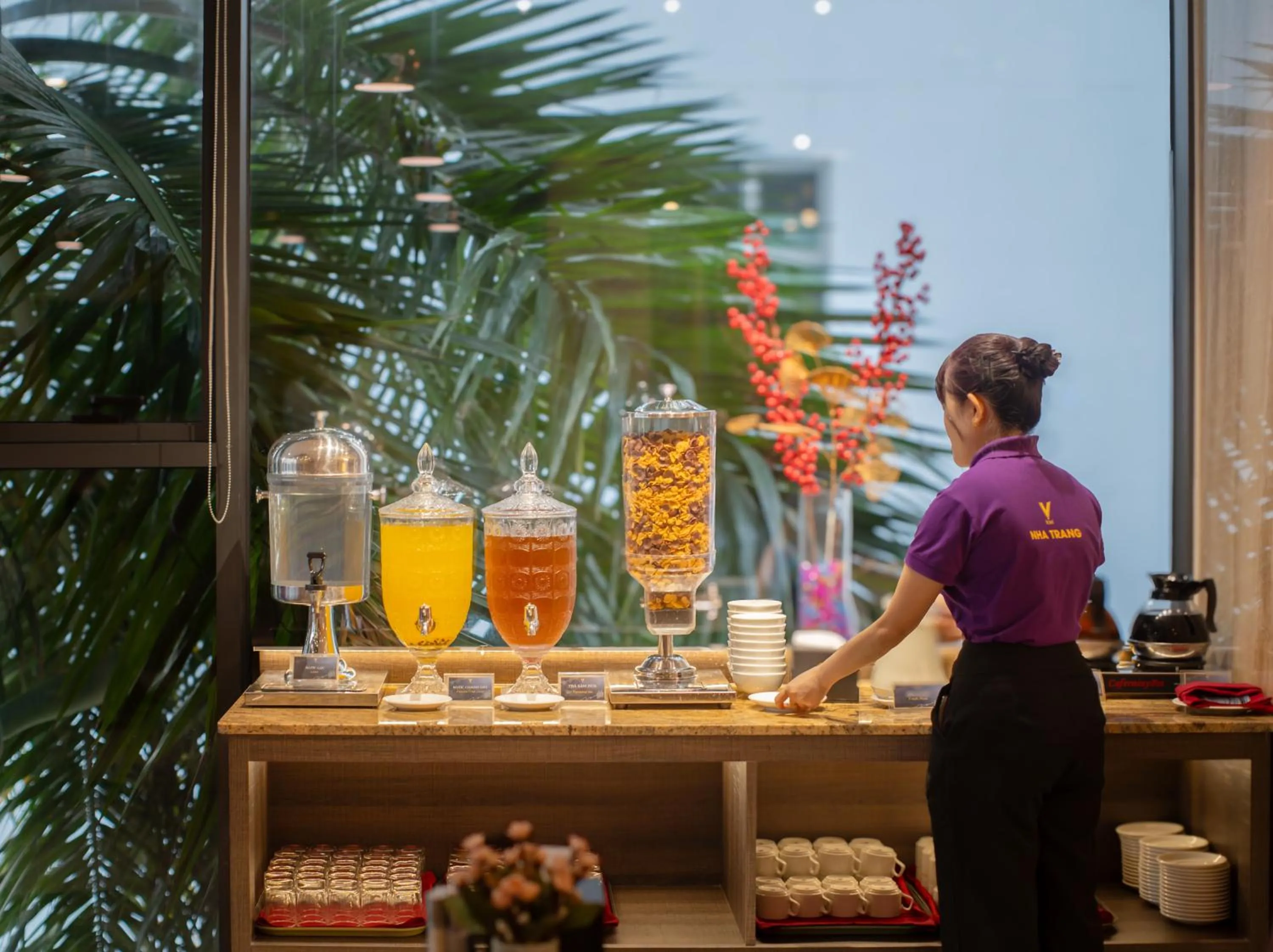 Restaurant/places to eat in V Hotel Nha Trang