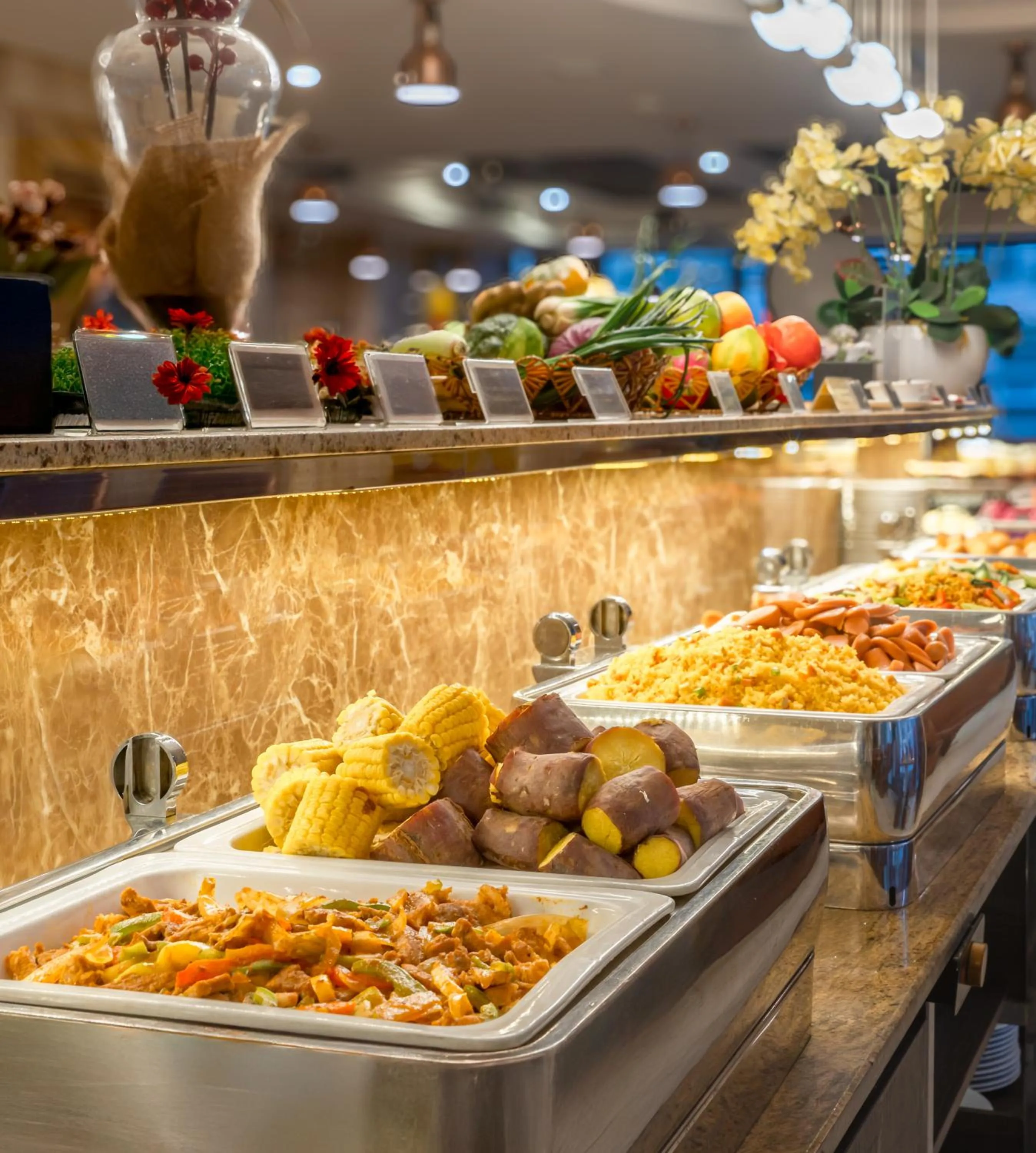 Restaurant/places to eat in V Hotel Nha Trang