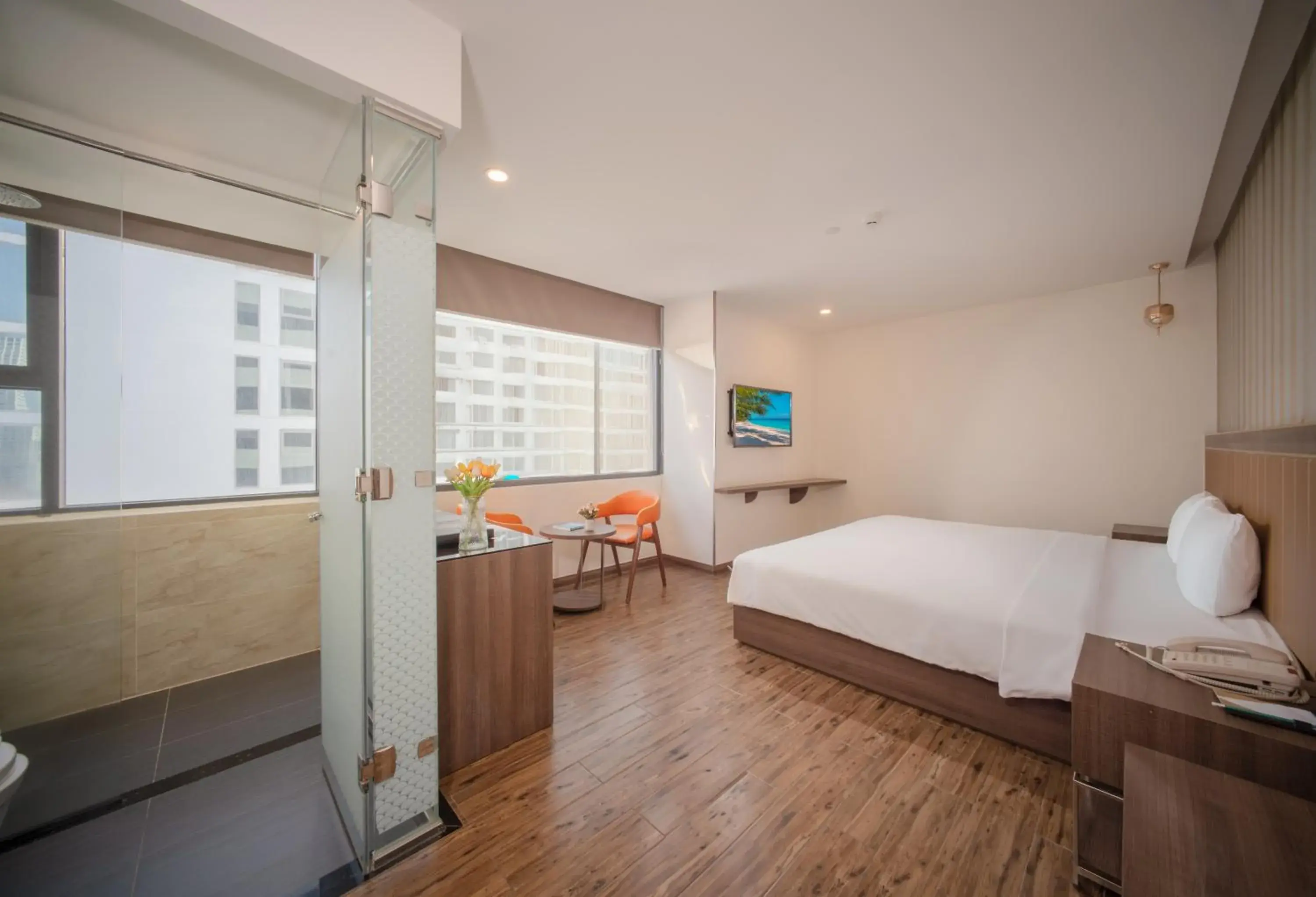 Deluxe Double or Twin with City View in V Hotel Nha Trang Deluxe Double or Twin with City View in V Hotel Nha Trang