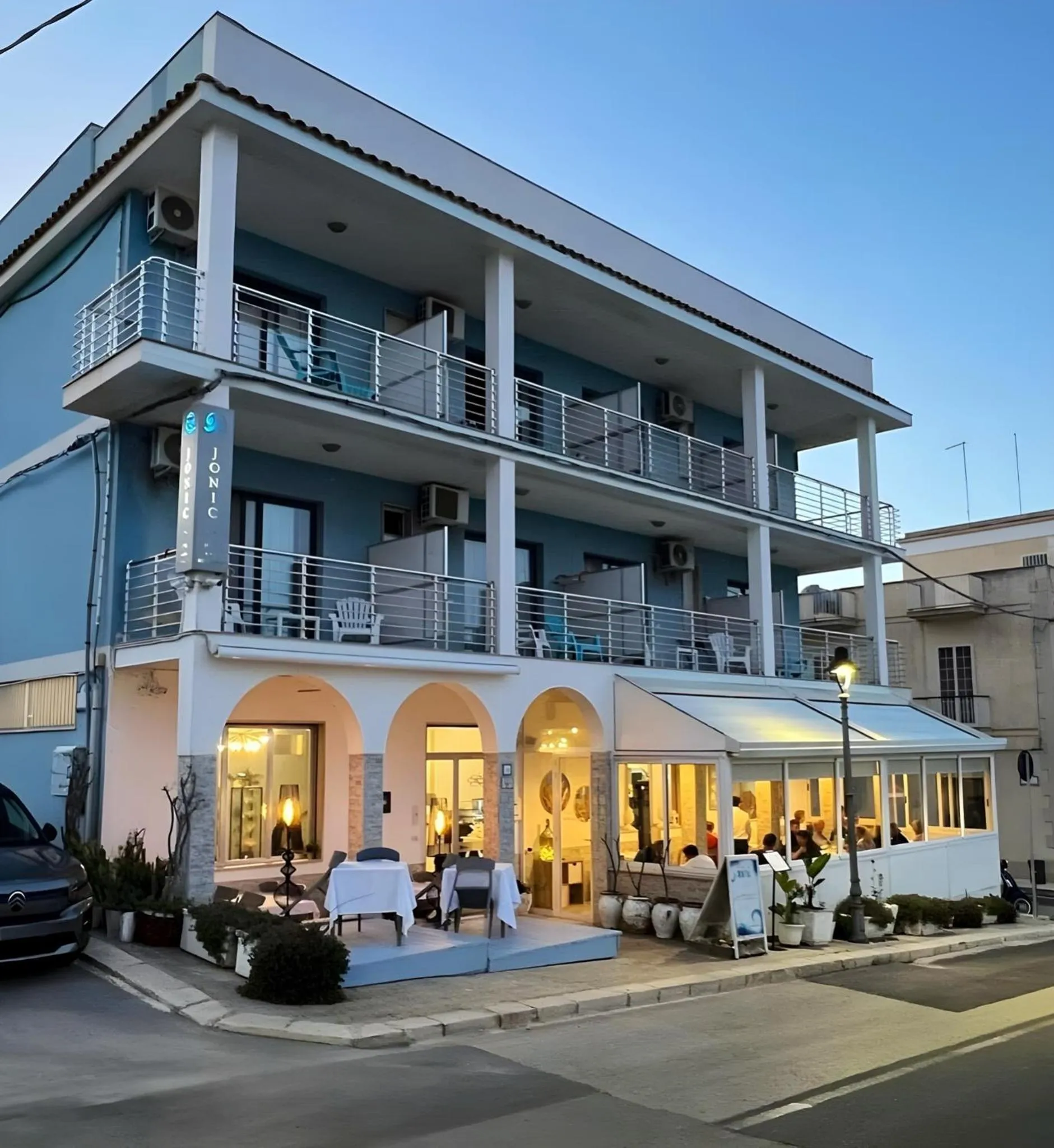 Property building in Hotel Jonic