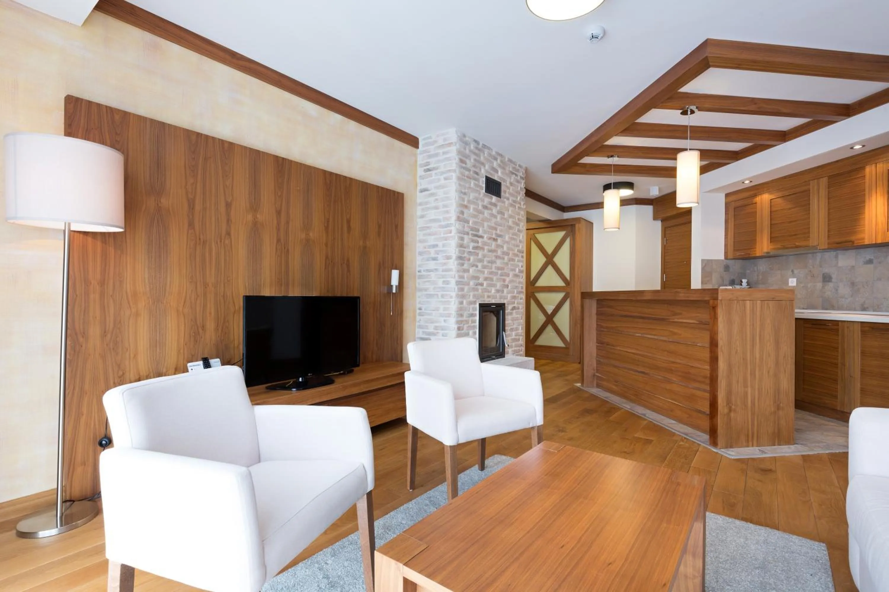 Kitchen or kitchenette in Aparthotel Vucko